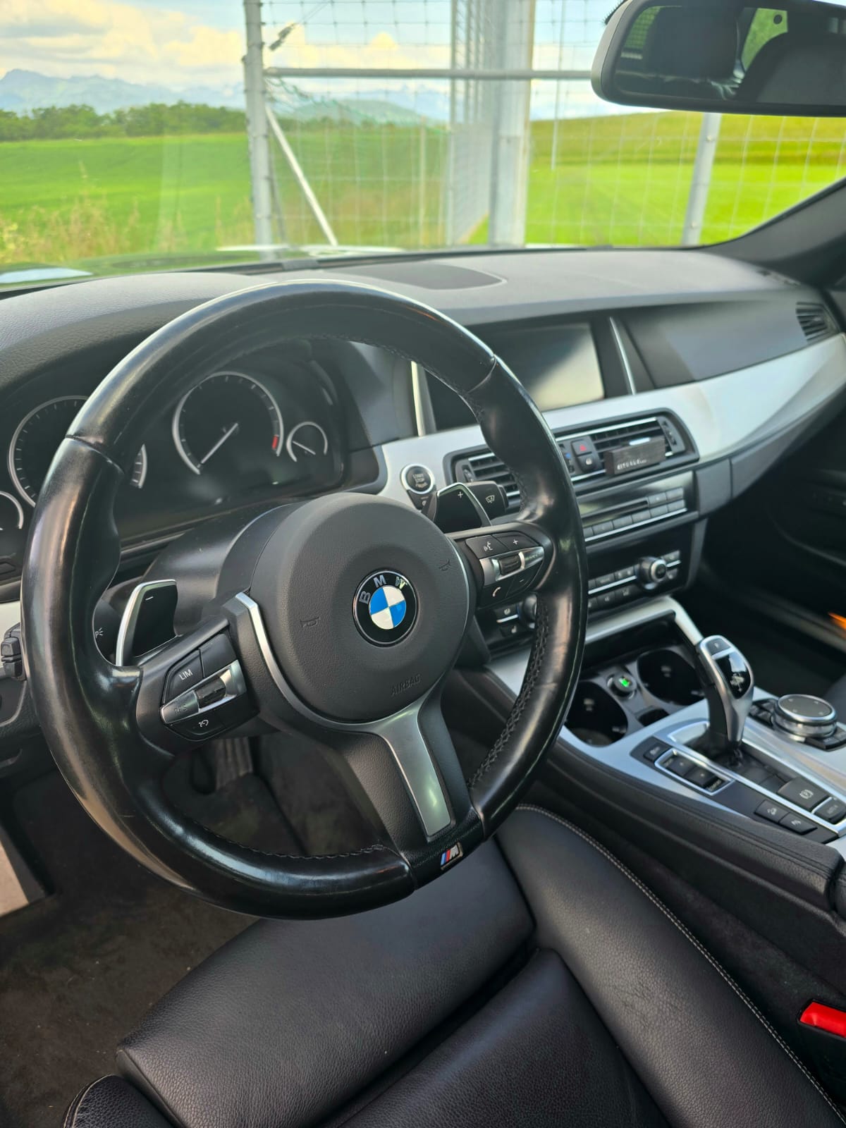 BMW 528i Touring xDrive Steptronic-image-3
