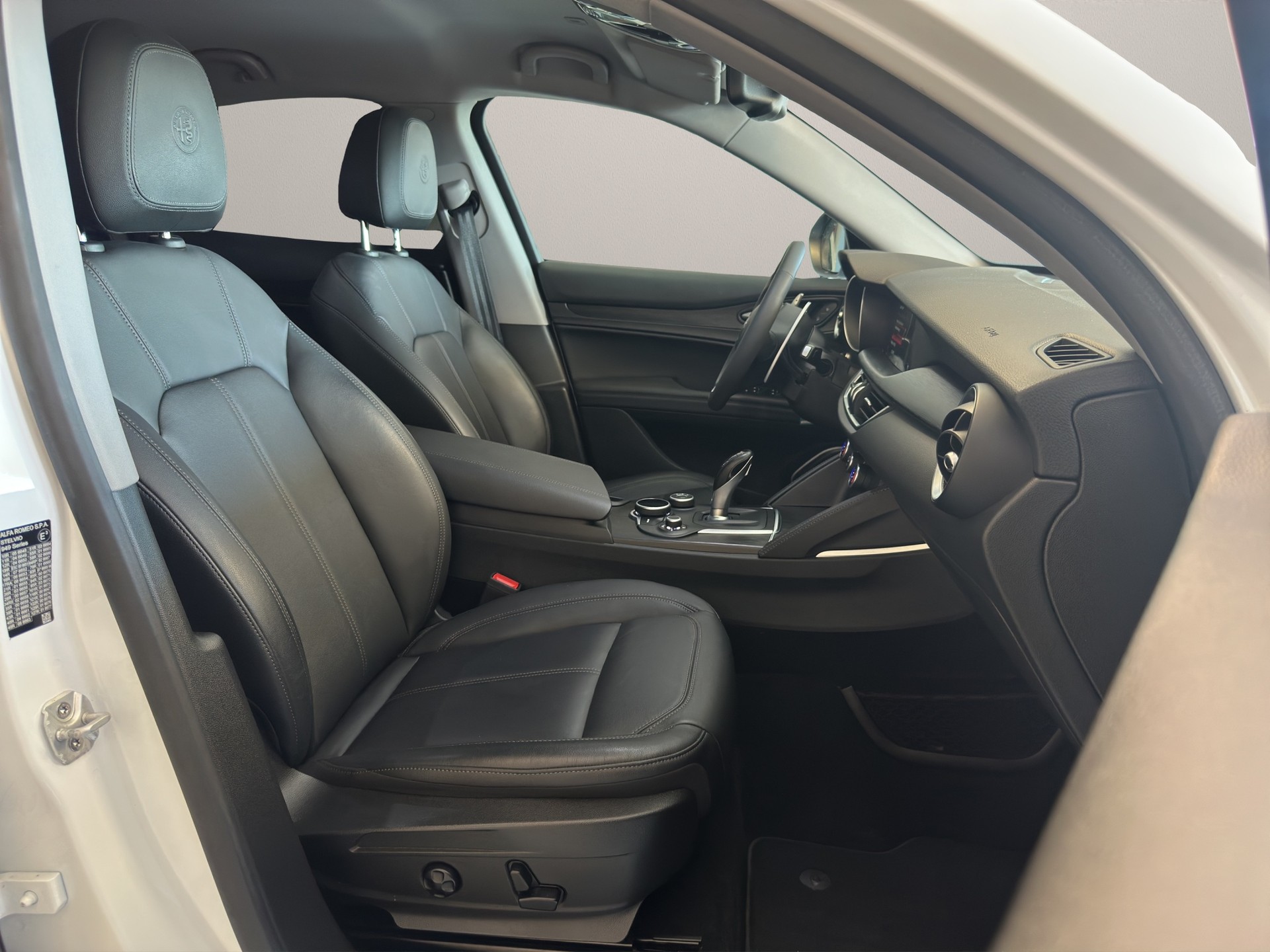 ALFA ROMEO Stelvio 2.0 Q4 Automatic-image-8