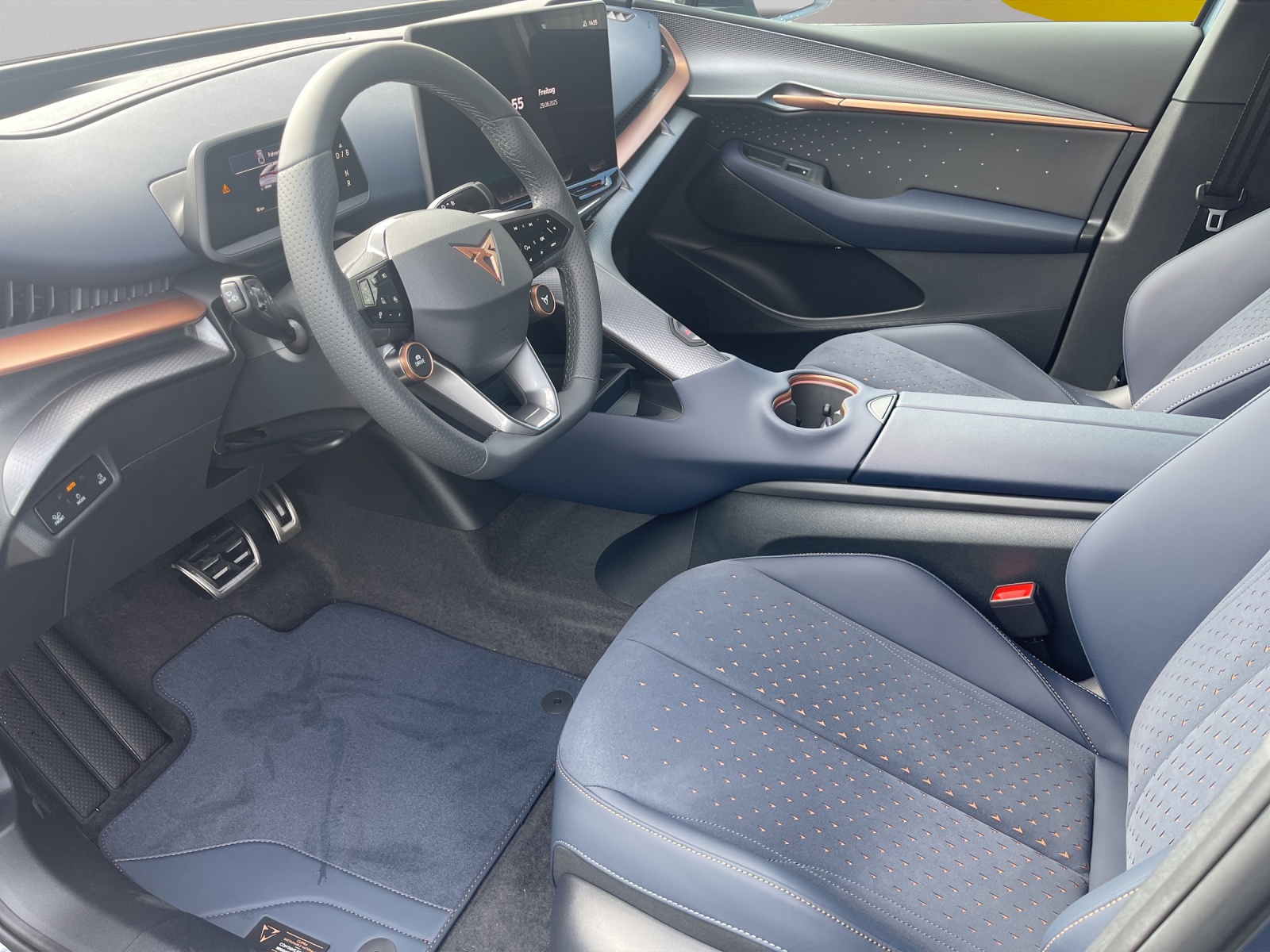 CUPRA Tavascan Type 9 77 kWh Adrenaline-image-4