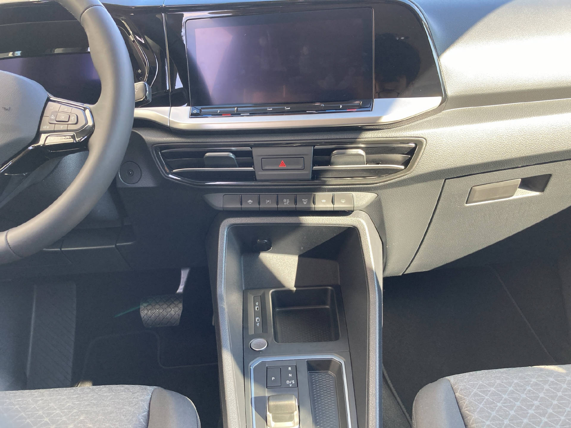 FORD TOURNEO CONNECT Grand 2.0 EcoBlue 122 Titanium-image-23