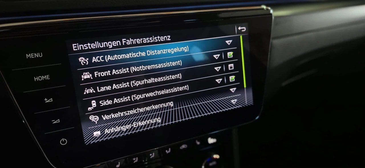 SKODA Superb 1.4 TSI Sport Line PHEV DSG *CH-Fahrzeug*-image-19