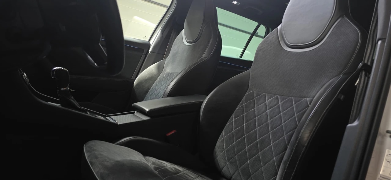 SKODA Superb 1.4 TSI Sport Line PHEV DSG *CH-Fahrzeug*-image-9