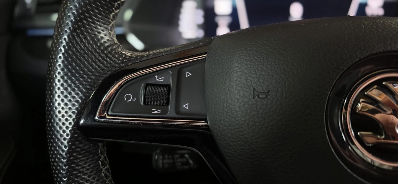 SKODA Superb 1.4 TSI Sport Line PHEV DSG *CH-Fahrzeug*-image-15