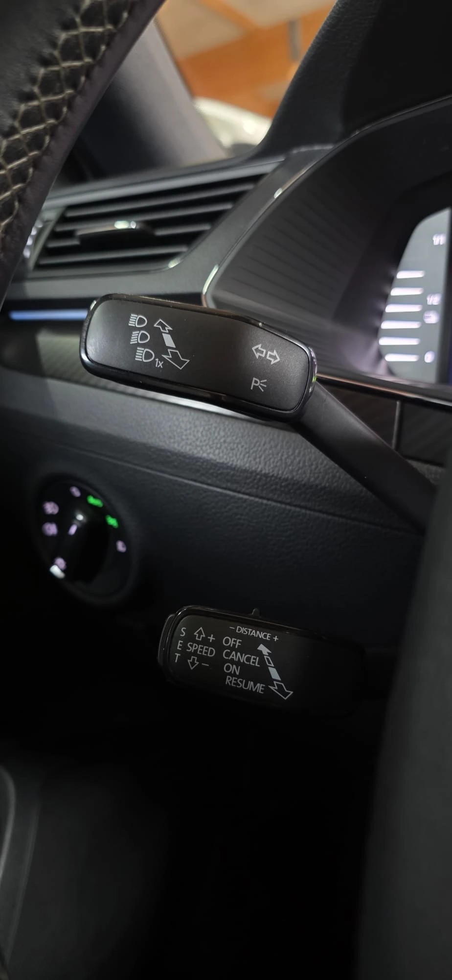 SKODA Superb 1.4 TSI Sport Line PHEV DSG *CH-Fahrzeug*-image-16
