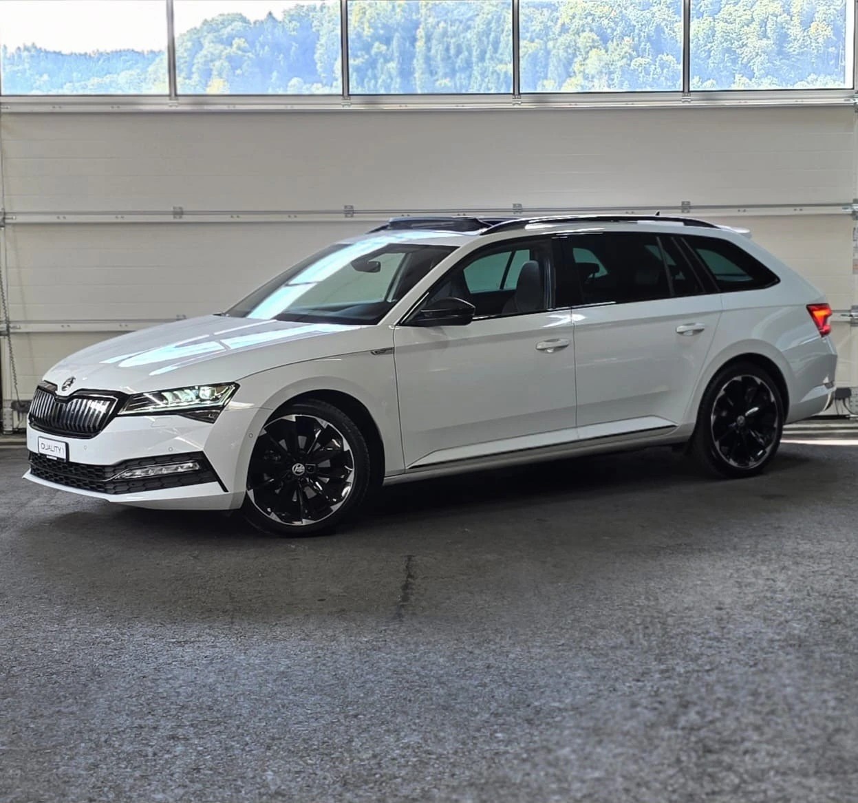 SKODA Superb 1.4 TSI Sport Line PHEV DSG *CH-Fahrzeug*