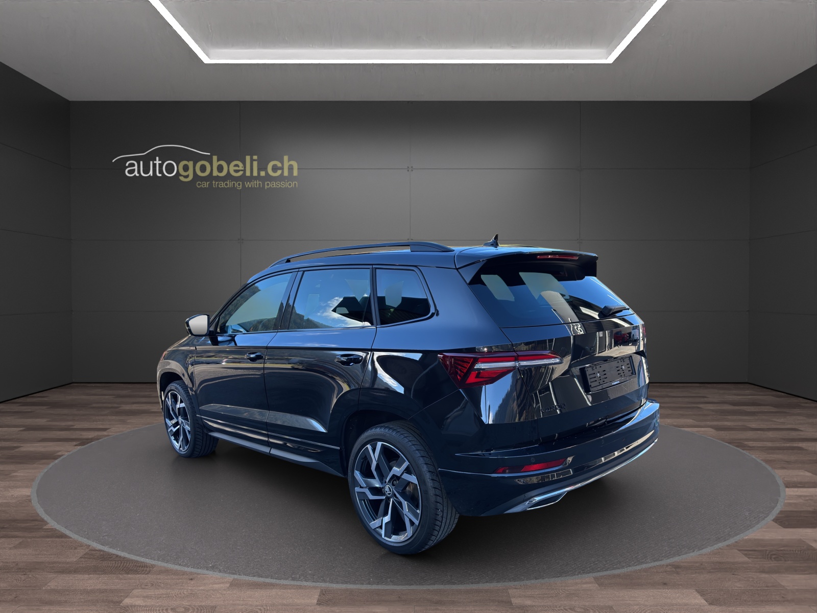 SKODA Karoq 2.0 TSI SportLine 4x4 DSG-image-1