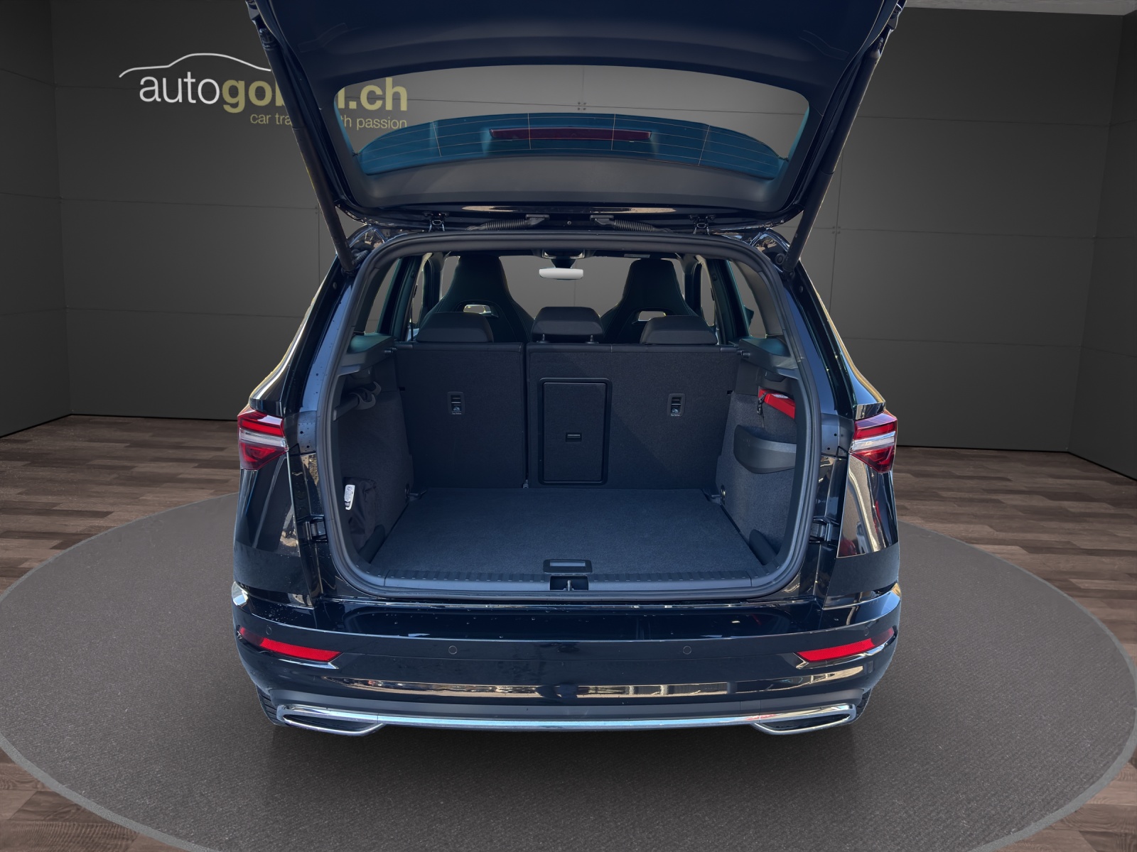 SKODA Karoq 2.0 TSI SportLine 4x4 DSG-image-12