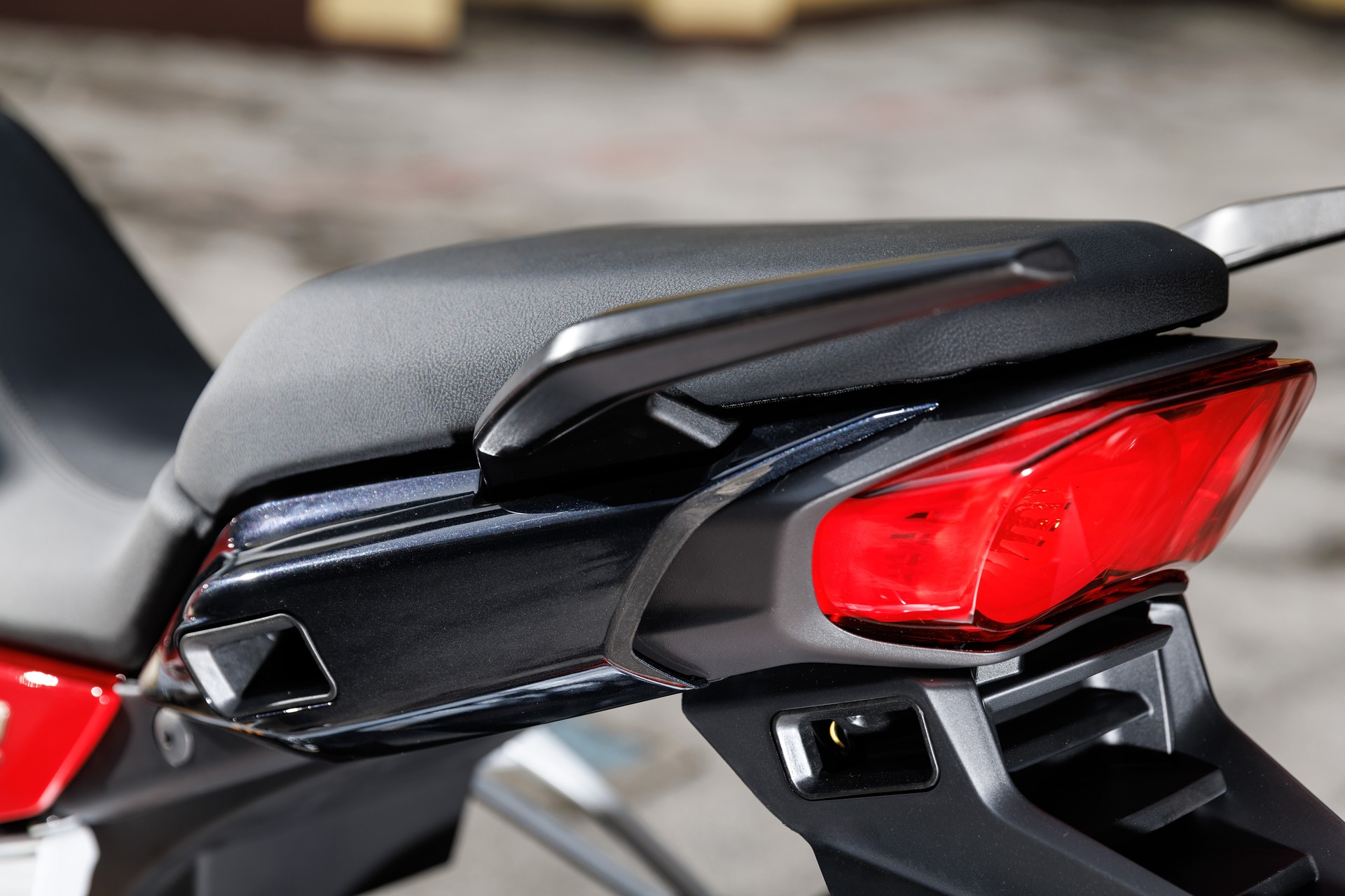 MOTO GUZZI V100 Mandello Wind Tunnel E5+-image-14