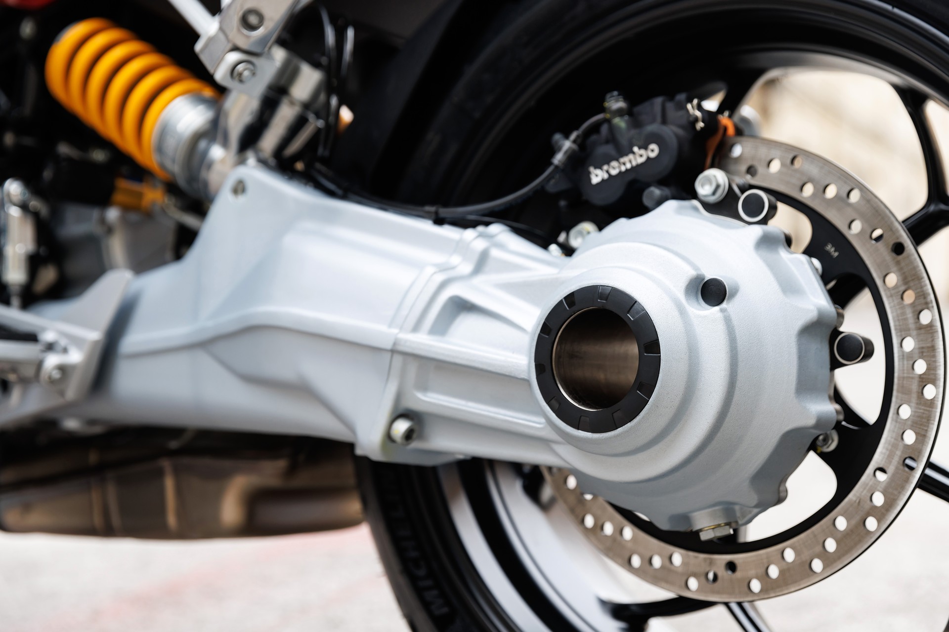 MOTO GUZZI V100 Mandello Wind Tunnel E5+-image-10