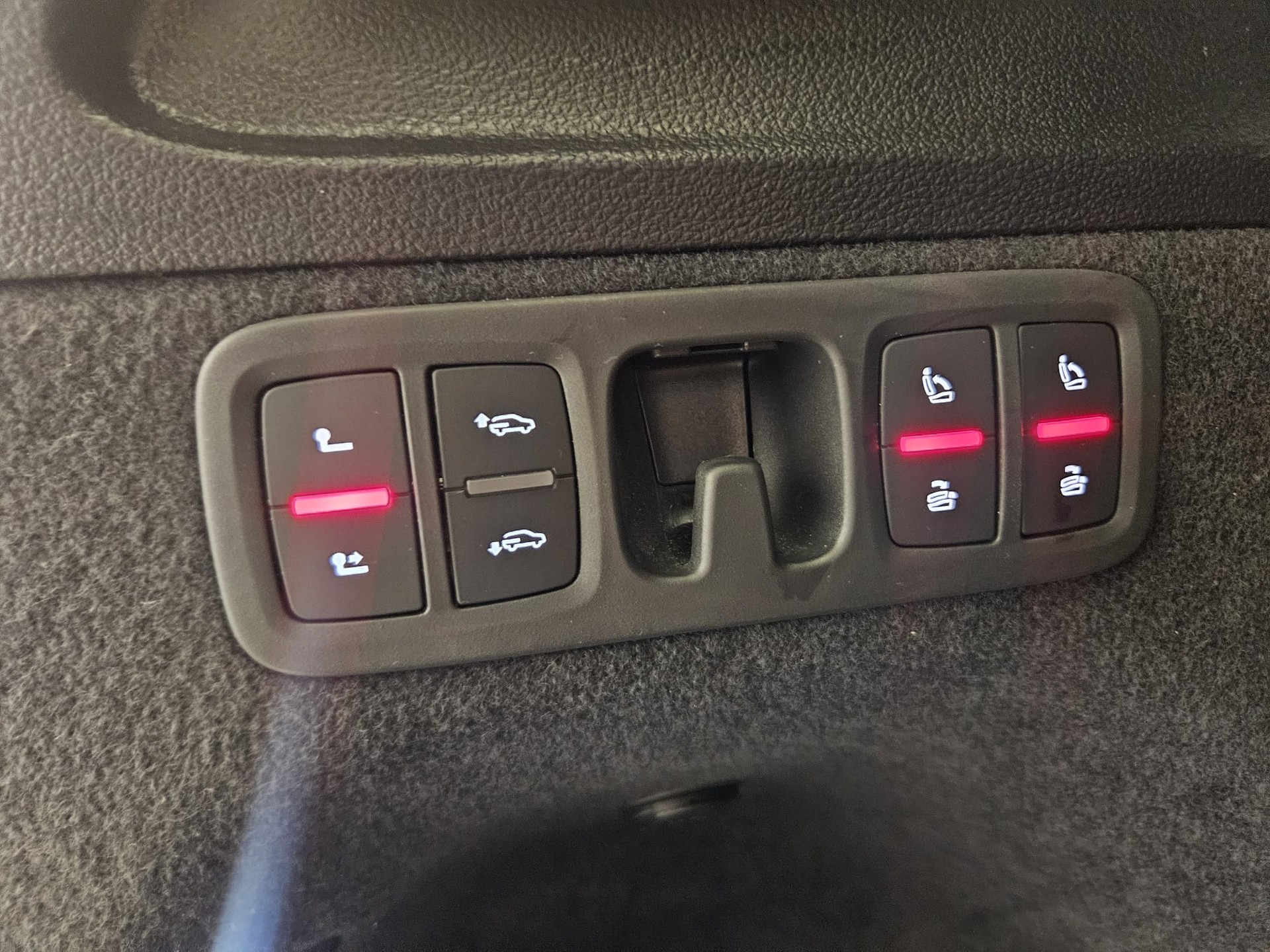 AUDI Q7 50 TDI quattro tiptronic-image-18