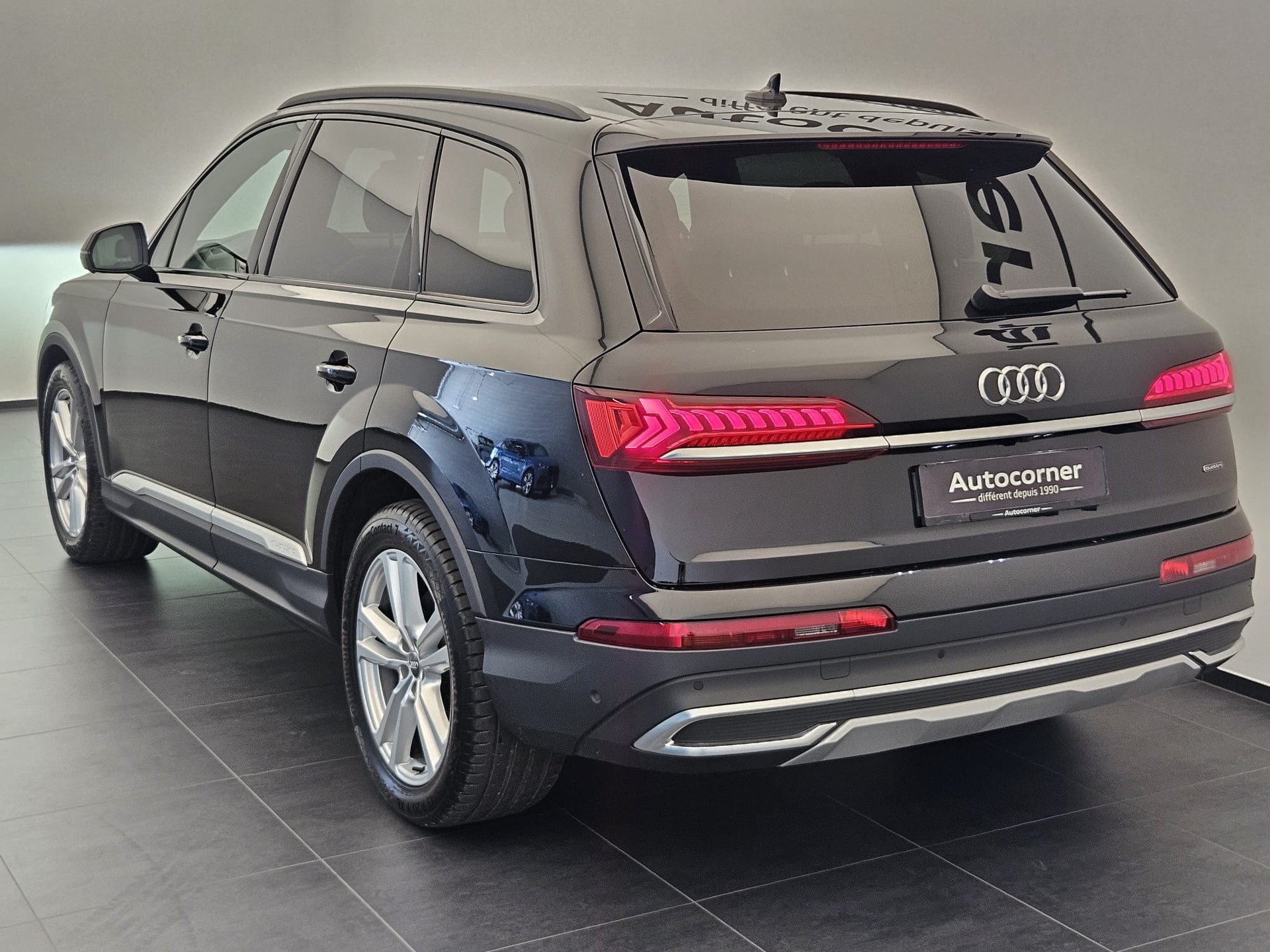 AUDI Q7 50 TDI quattro tiptronic-image-8