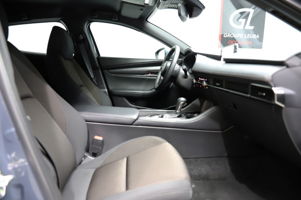 MAZDA 3 HB G 140 Centre Line A-image-8