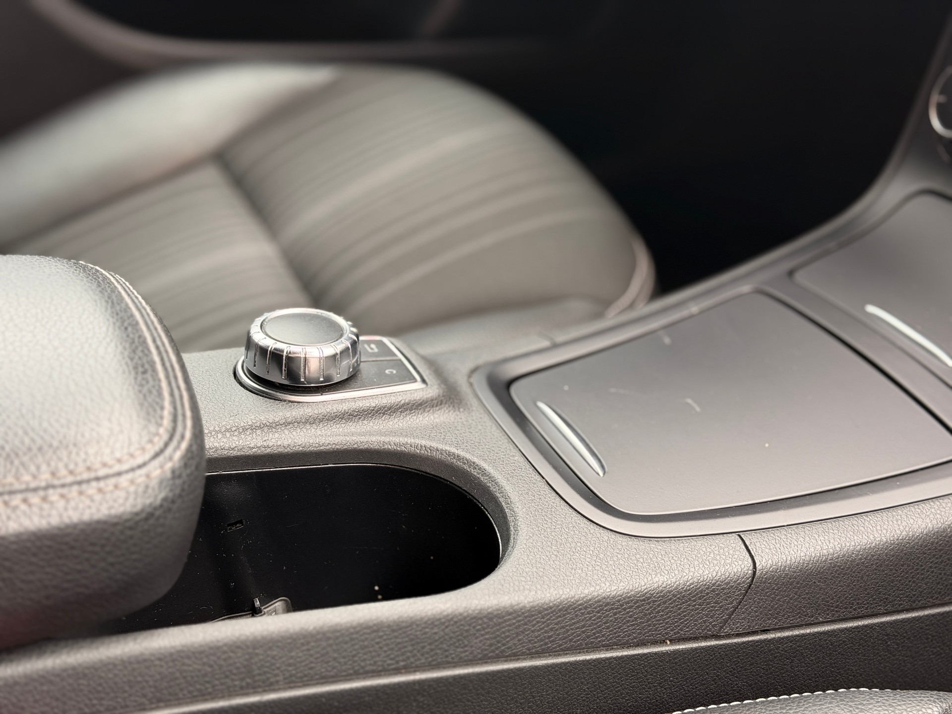 MERCEDES-BENZ B 200 7G-DCT-image-27