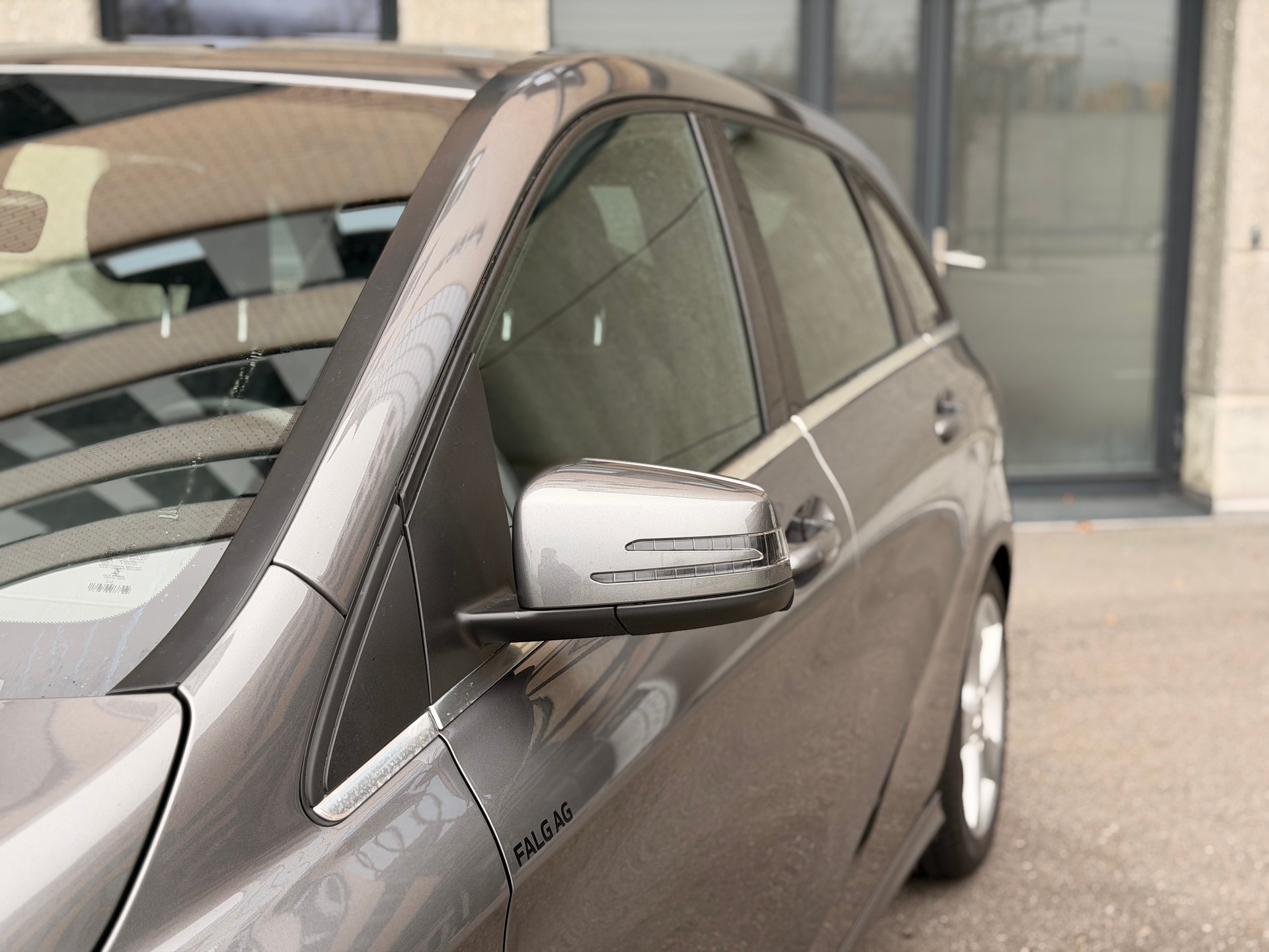 MERCEDES-BENZ B 200 7G-DCT-image-11