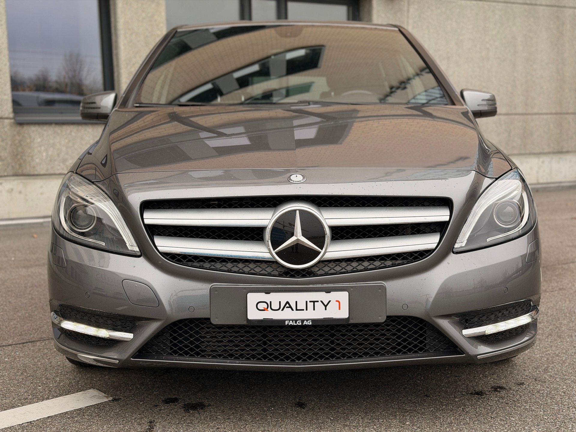 MERCEDES-BENZ B 200 7G-DCT-image-8