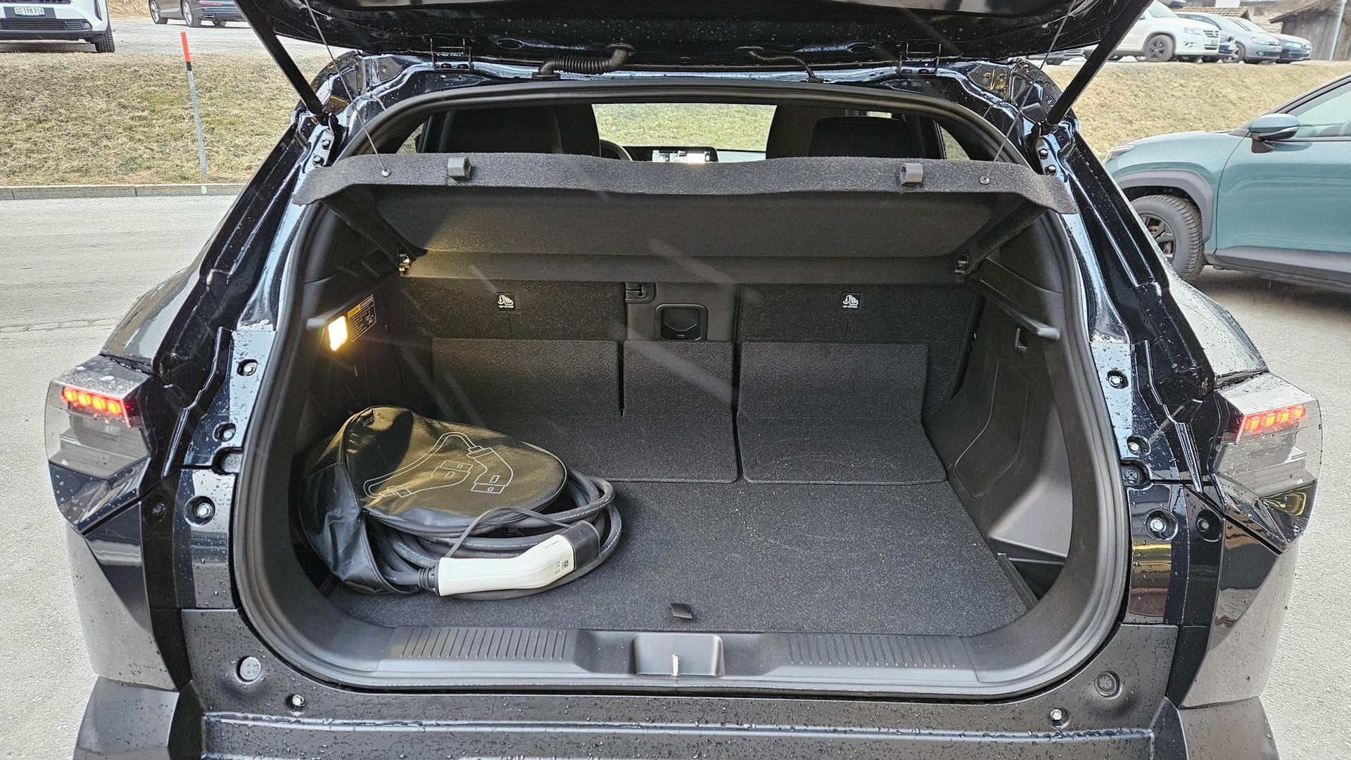 TOYOTA Urban Cruiser Trend AWD-image-4
