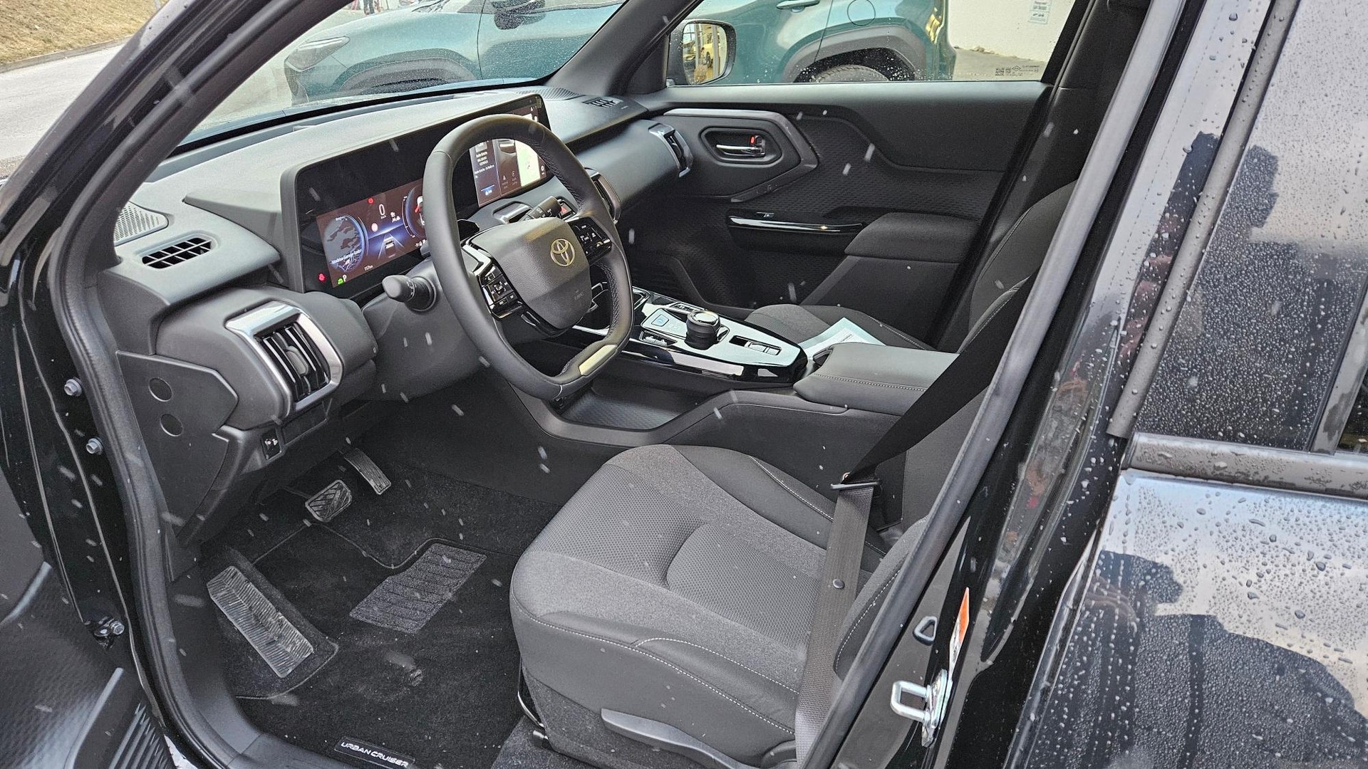 TOYOTA Urban Cruiser Trend AWD-image-7