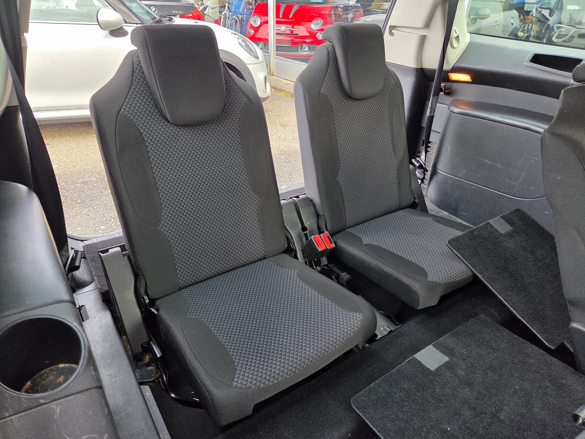 CITROEN Grand C4 Picasso 1.6i 16V Attraction Ausführung 7 Sitzplätze-image-11