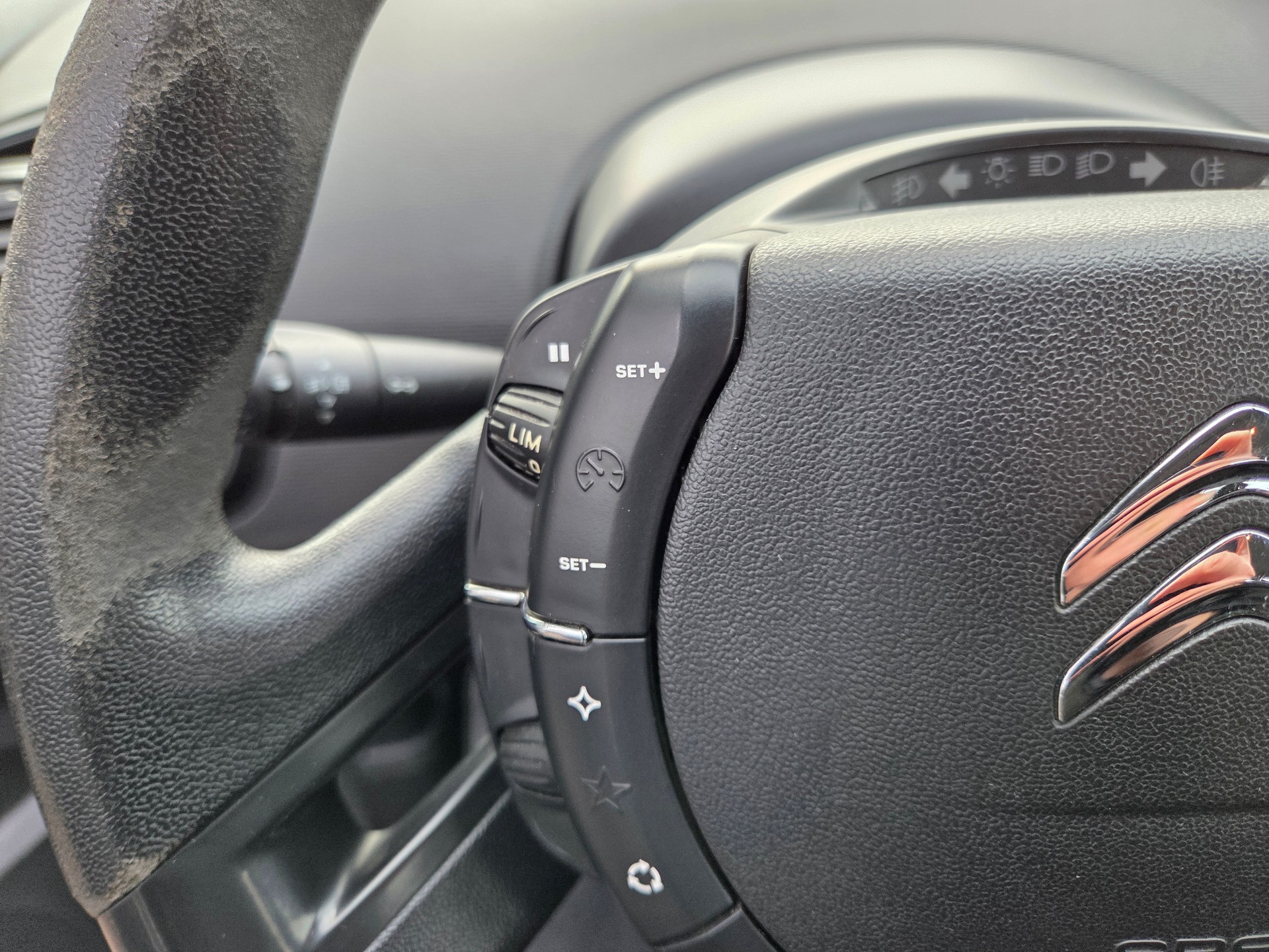 CITROEN Grand C4 Picasso 1.6i 16V Attraction Ausführung 7 Sitzplätze-image-14