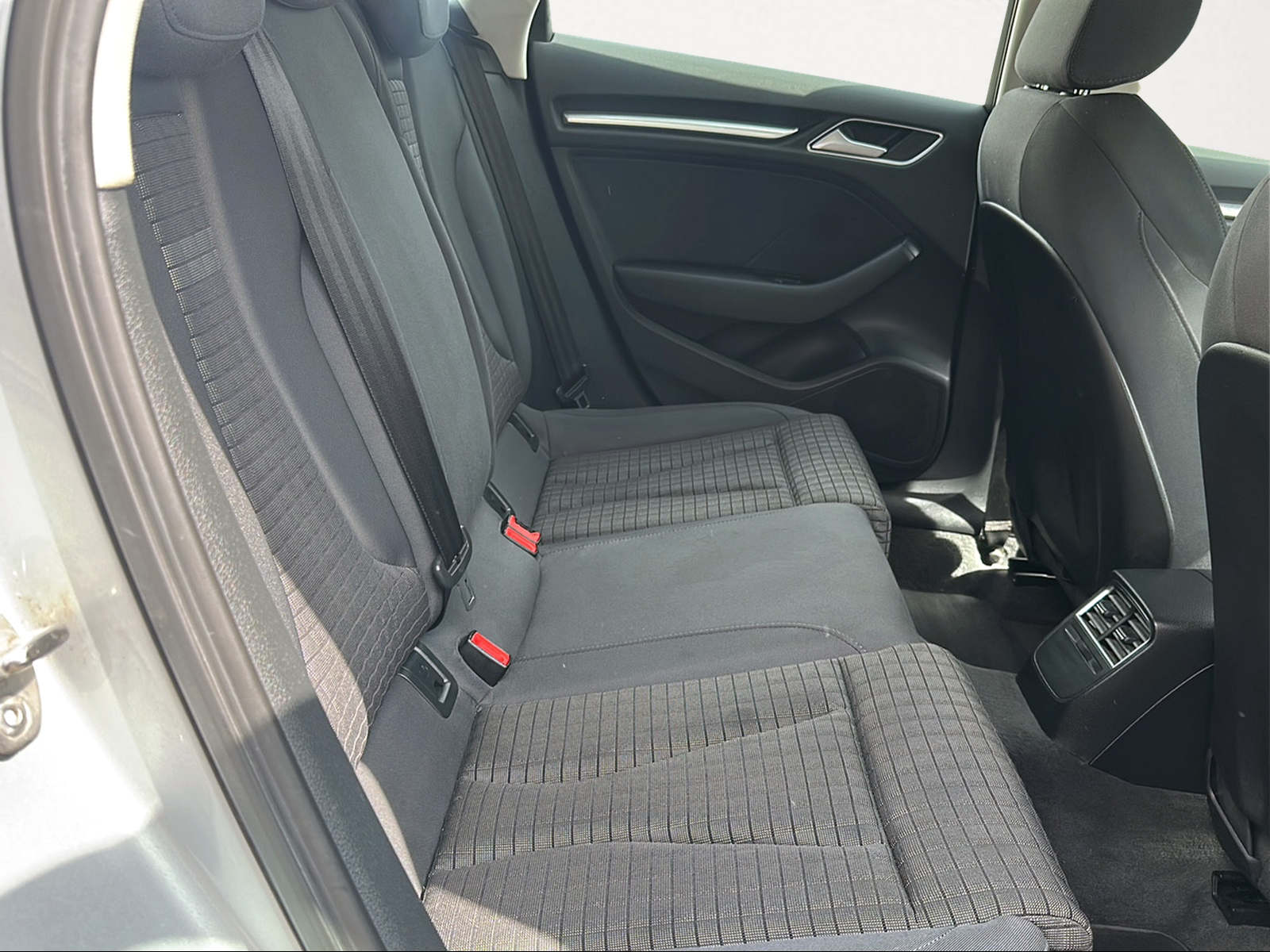 AUDI A3 Sportback 1.4 TFSI Ambition-image-7