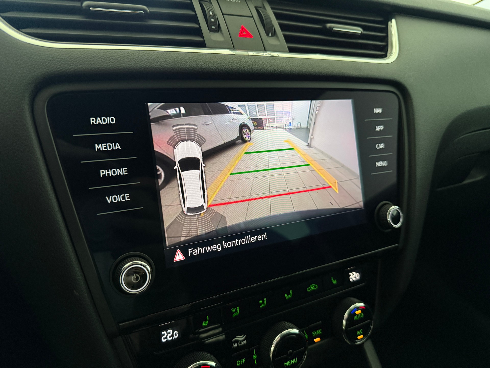 SKODA Octavia 1.5 G-tec AmbitionCNG-image-12