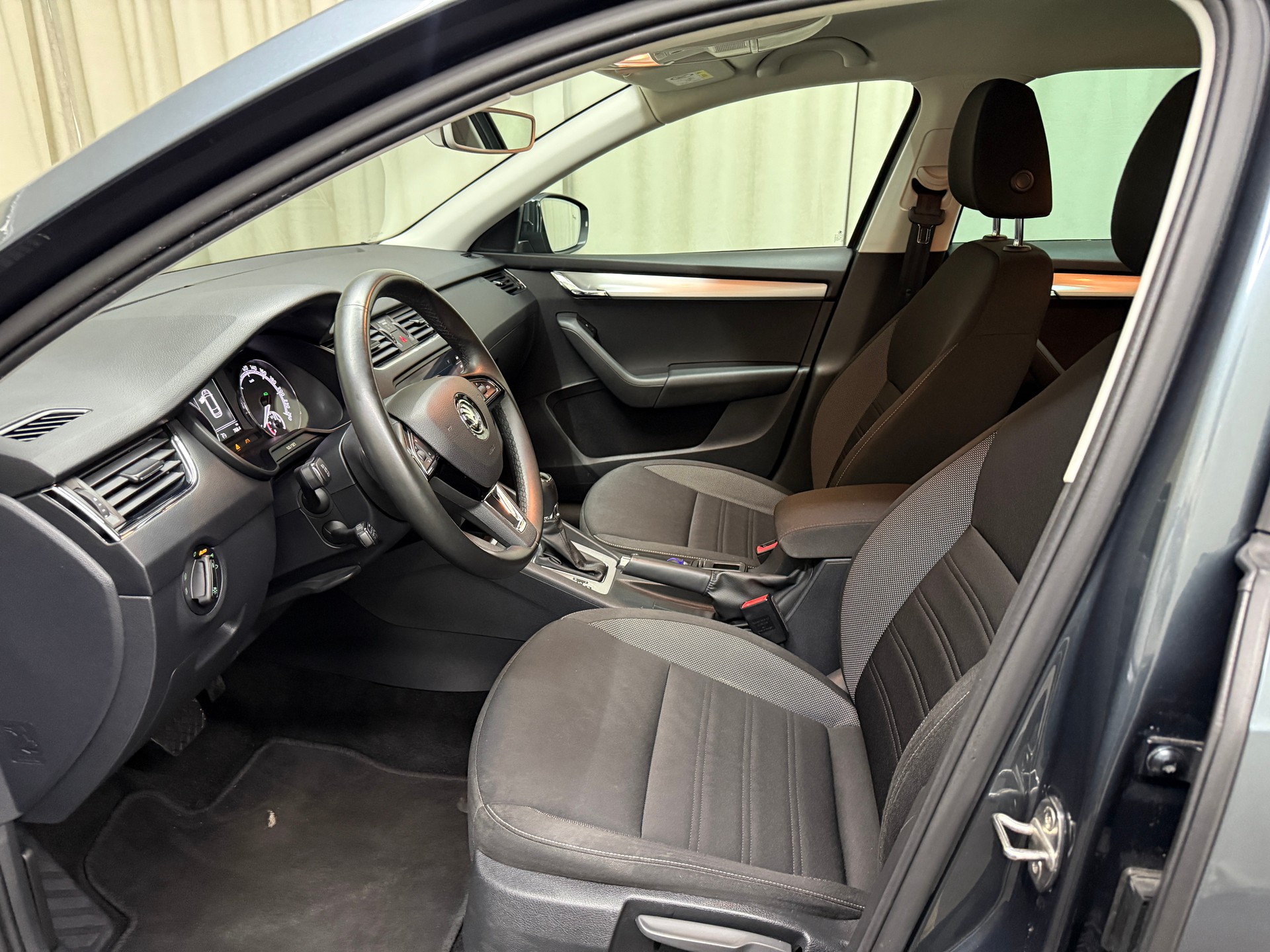 SKODA Octavia 1.5 G-tec AmbitionCNG-image-6