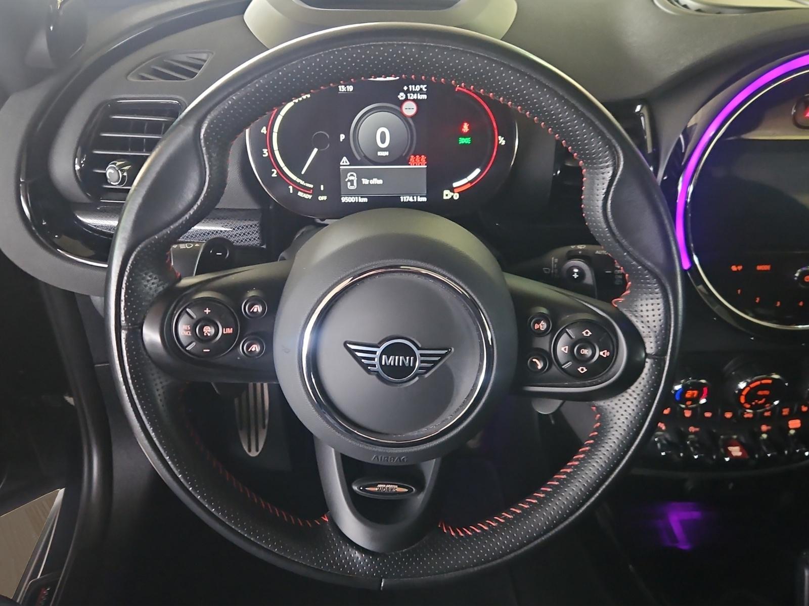 MINI Clubman F54 2.0i John Cooper Works ALL4-image-11