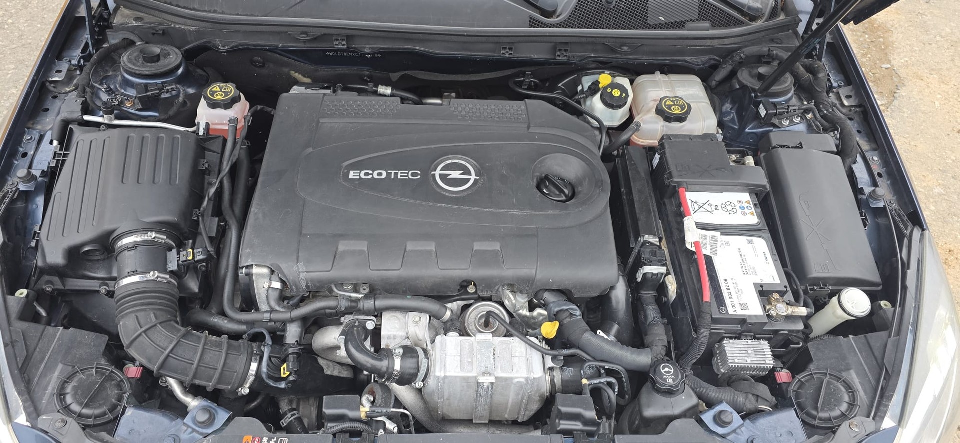 OPEL Astra SportsTourer 1.7 CDTi Anniversary Edition-image-8