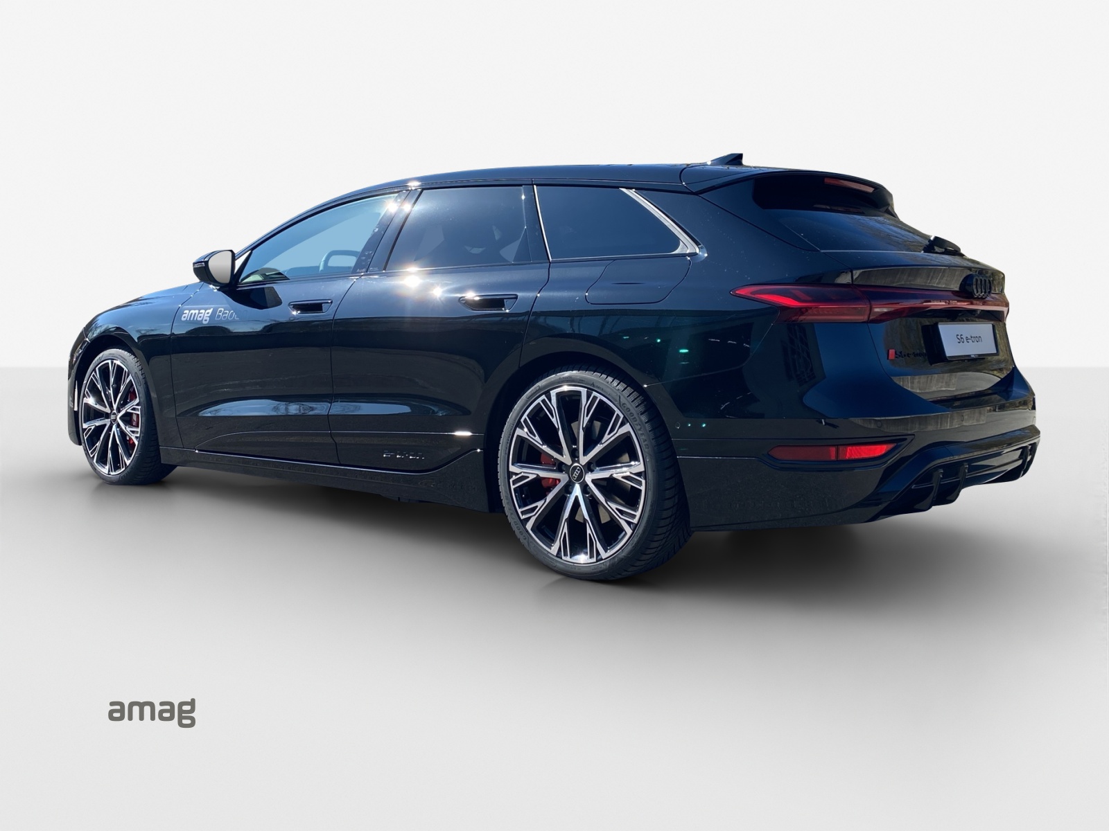 AUDI S6 Avant e-tron quattro-image-2