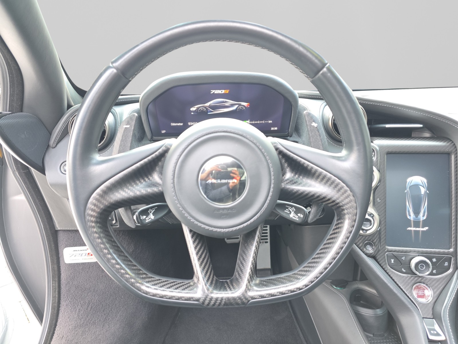 McLAREN 720S Coupé Luxury 4.0 V8 SSG-image-12
