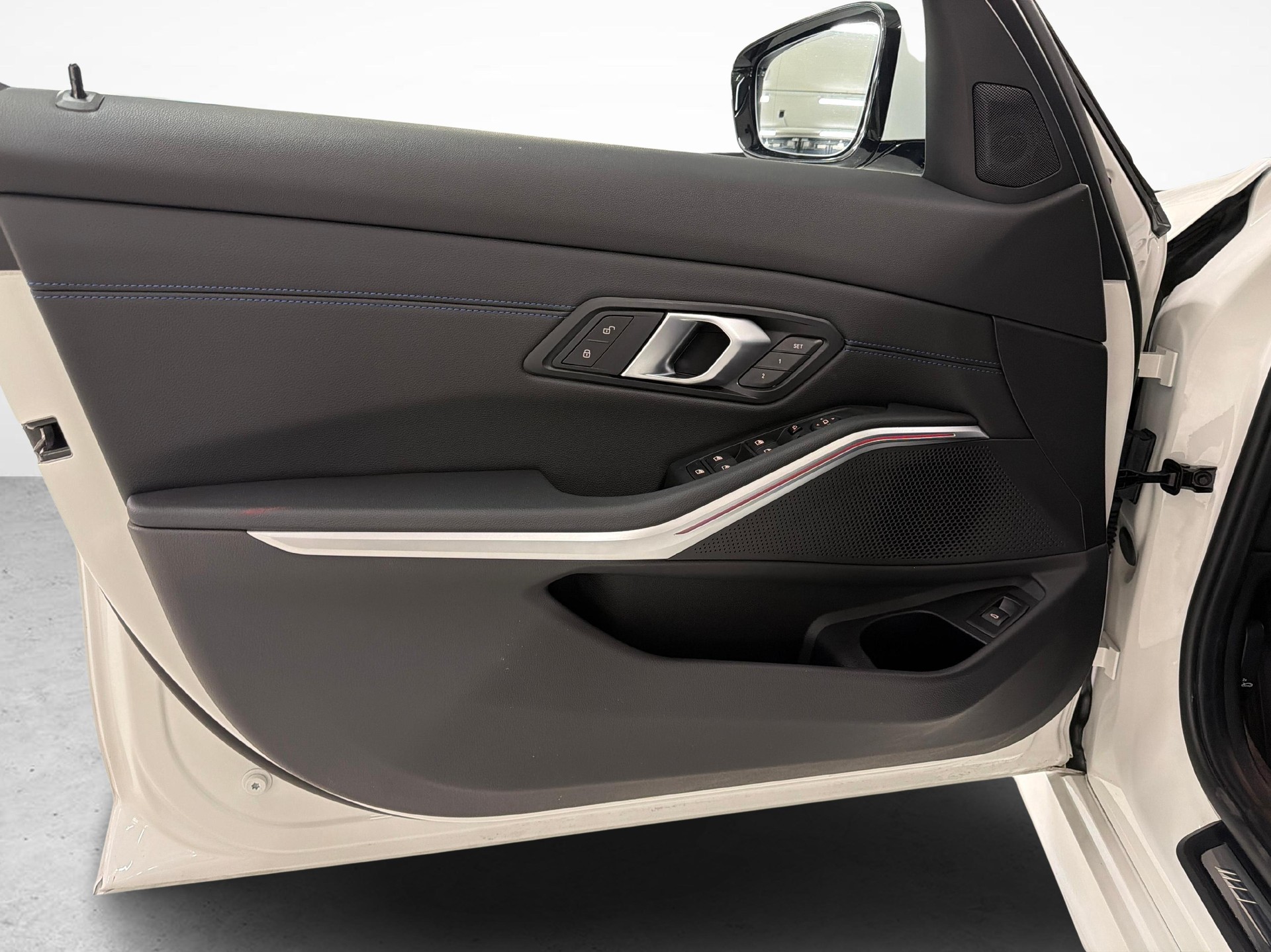 BMW 330d xDrive SAG-image-19