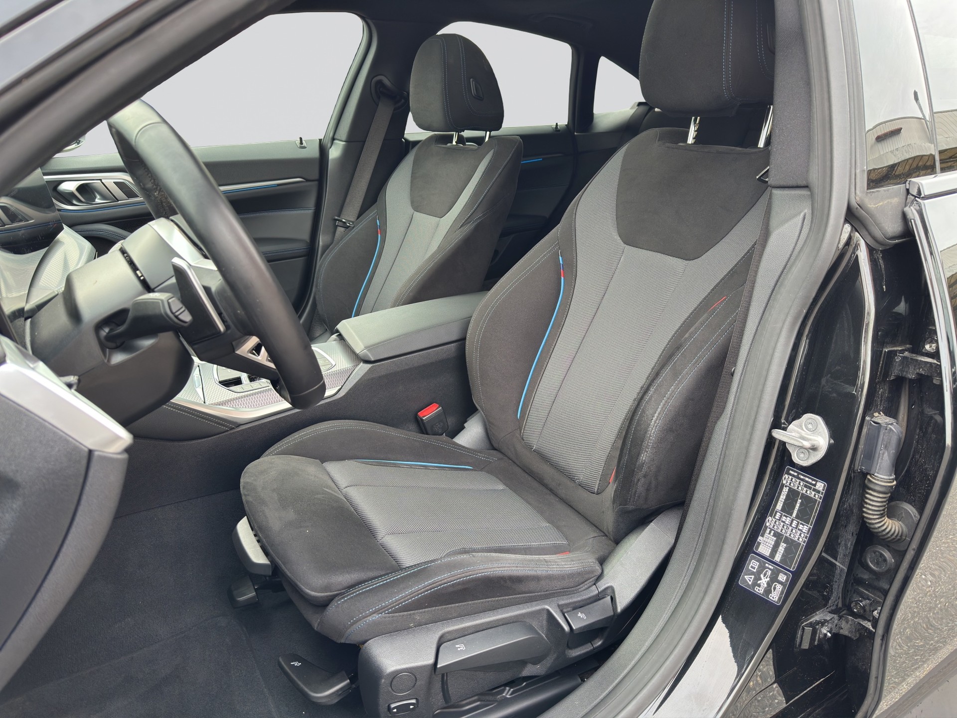 BMW 420d xDrive 48V Gran Coupé M Sport Steptronic-image-5