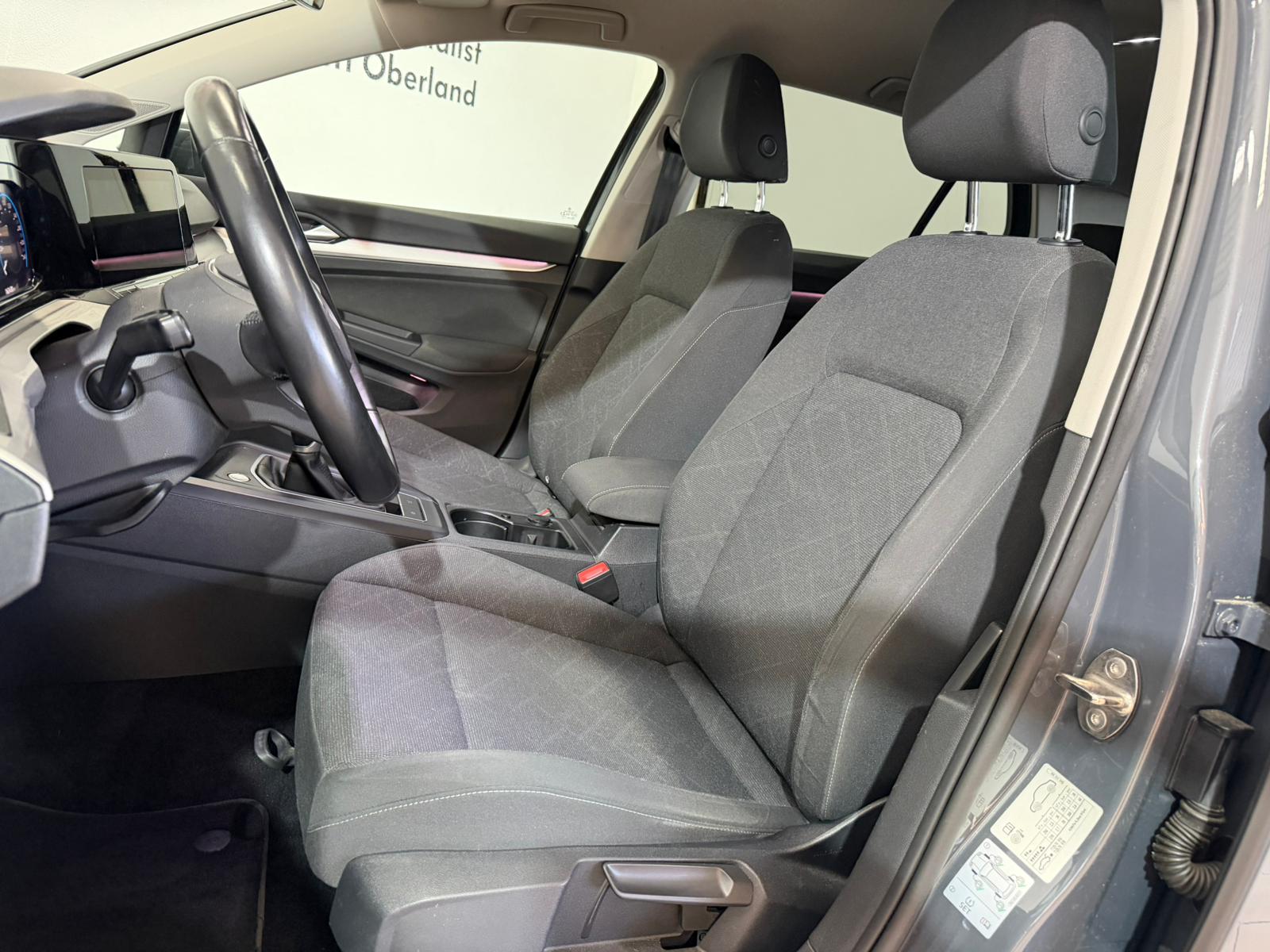 VW Golf 2.0 TDI Life-image-8