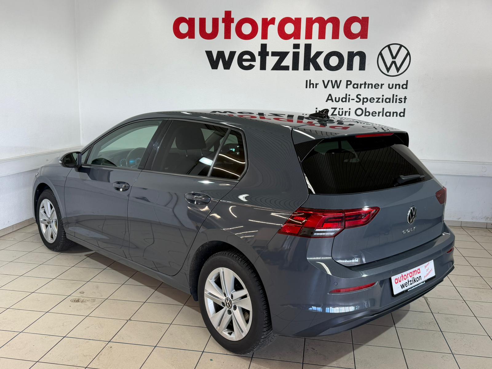 VW Golf 2.0 TDI Life-image-2