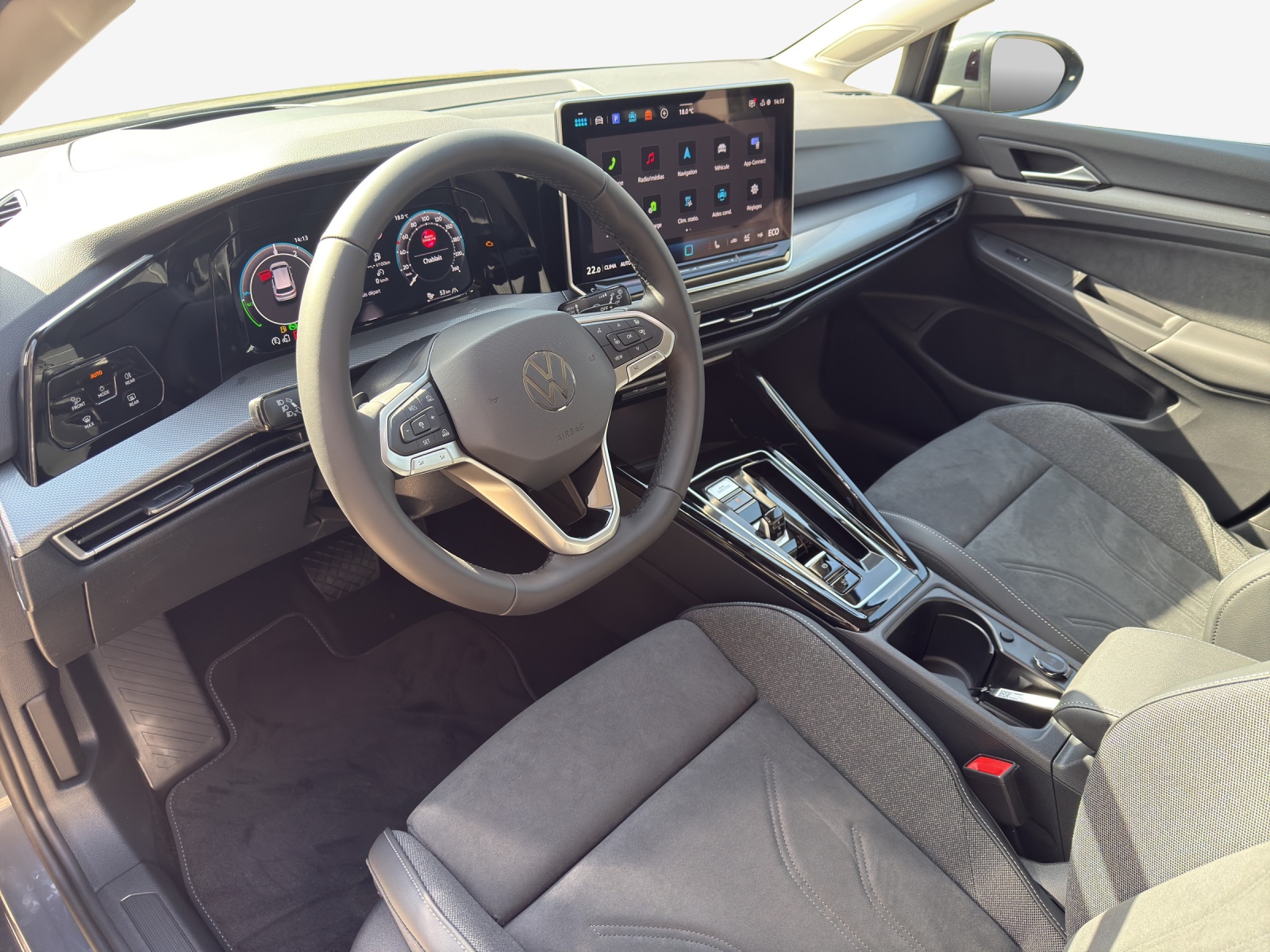 VW Golf 1.5 TSI PHEV Style-image-14
