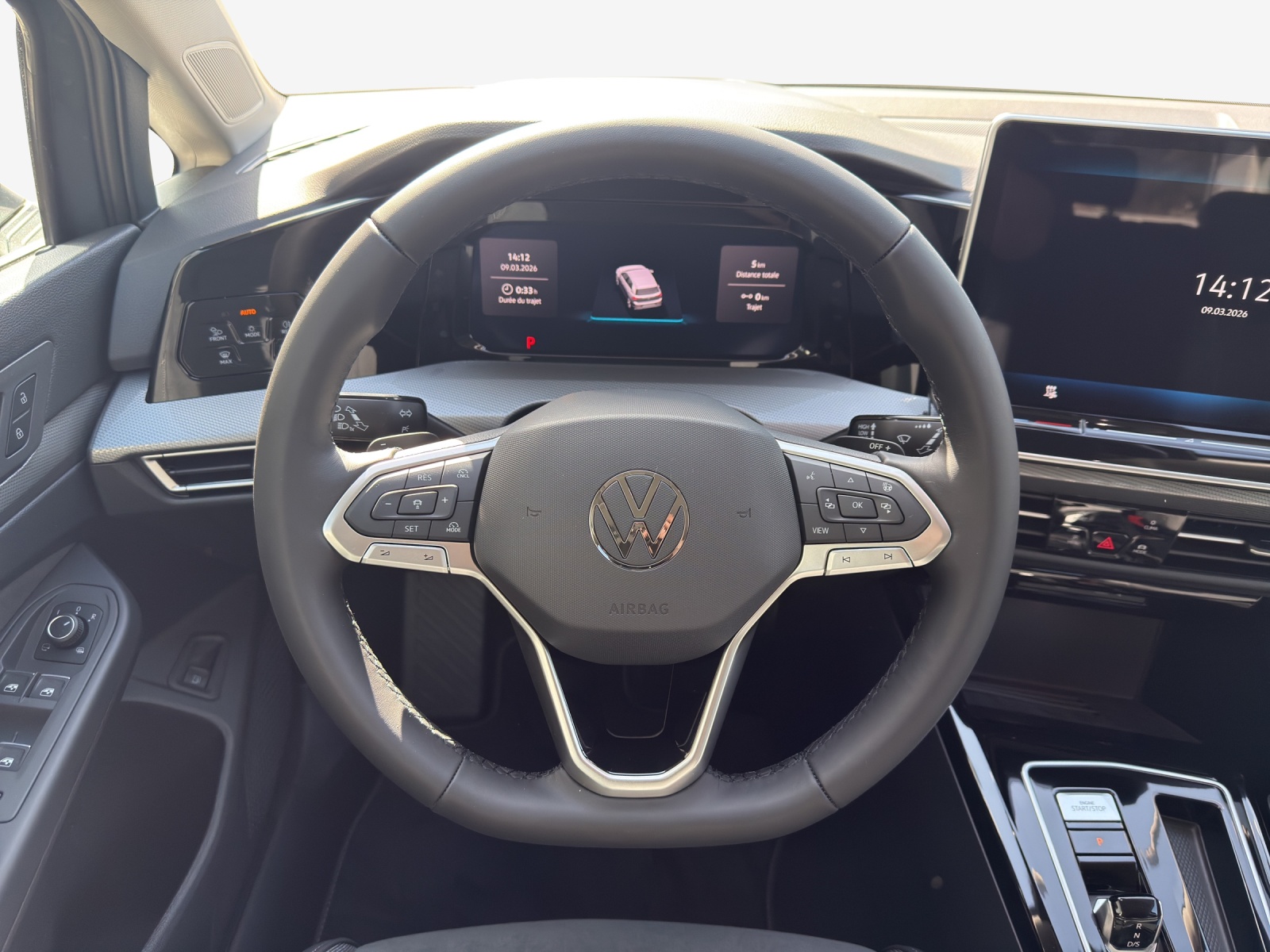 VW Golf 1.5 TSI PHEV Style-image-9