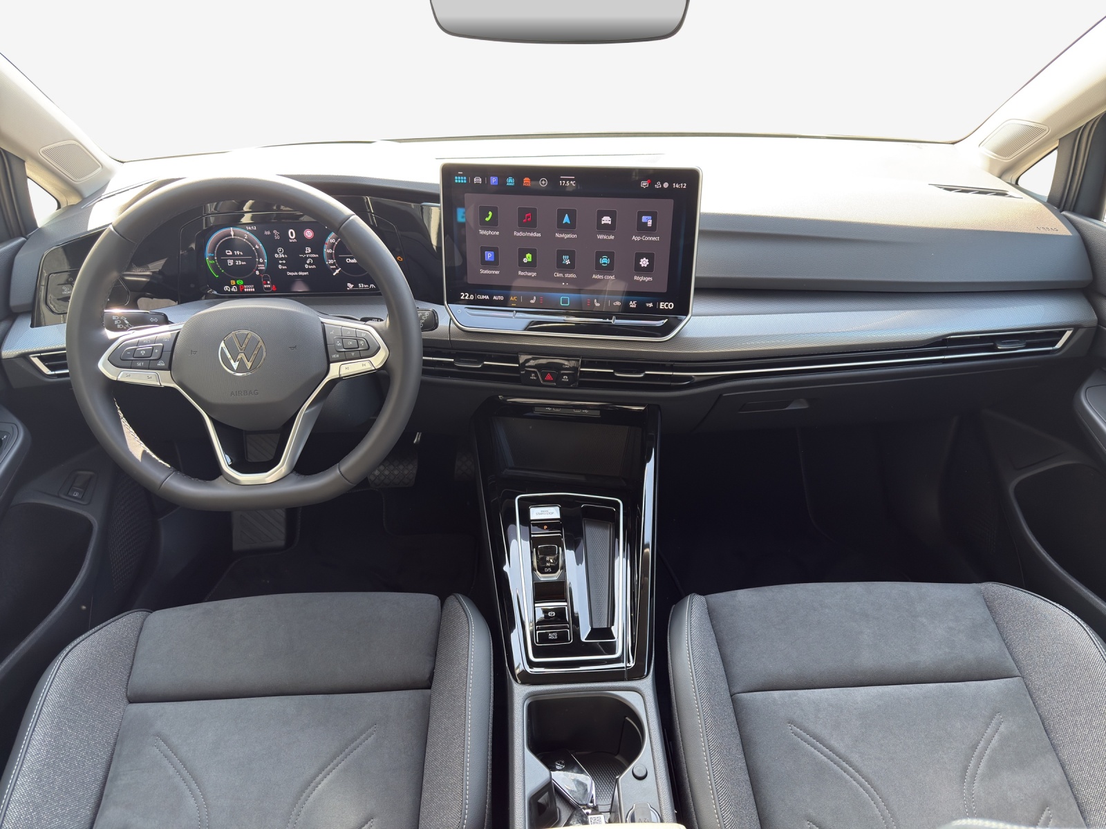 VW Golf 1.5 TSI PHEV Style-image-8