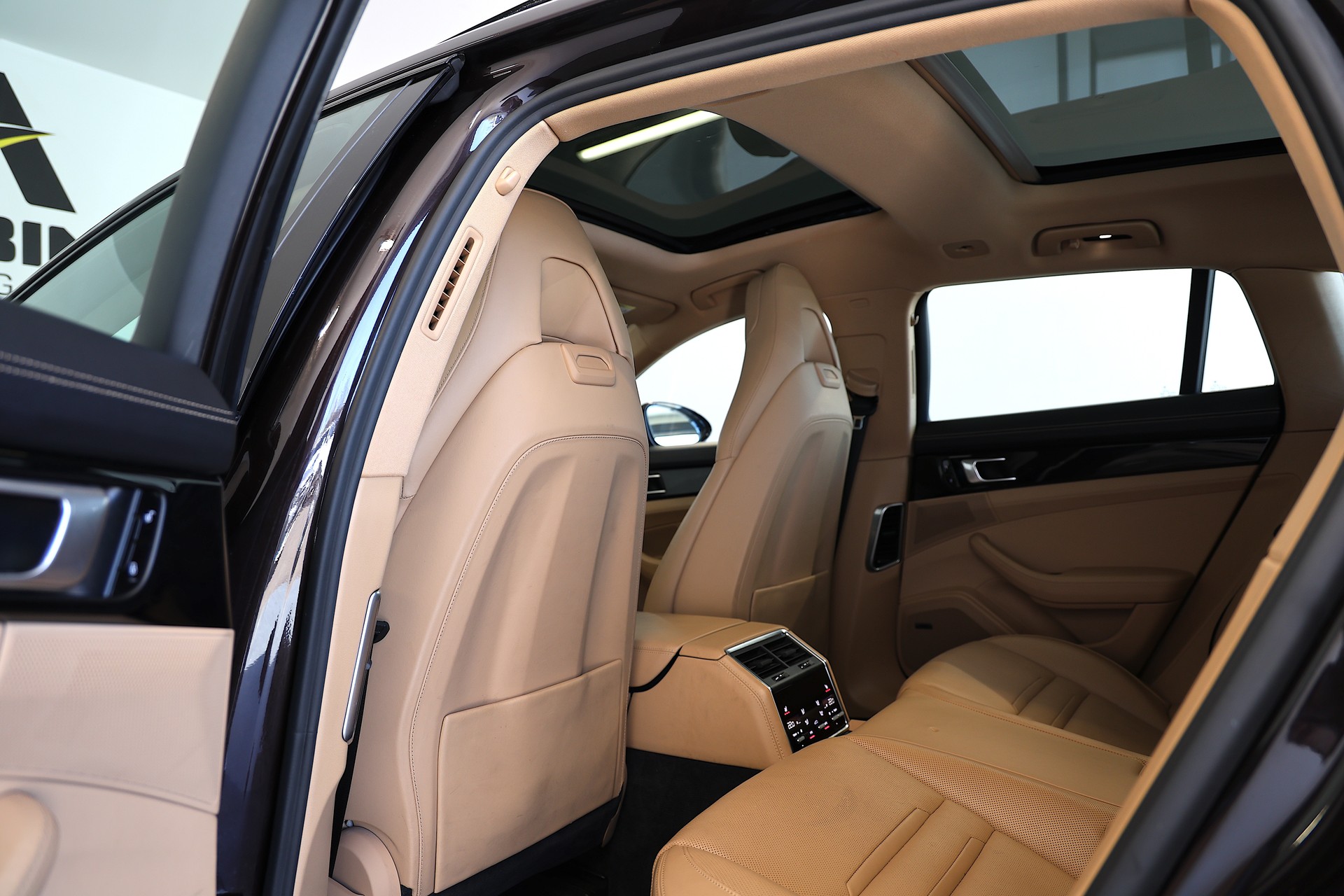 PORSCHE Panamera 4S Sport Turismo PDK-image-16