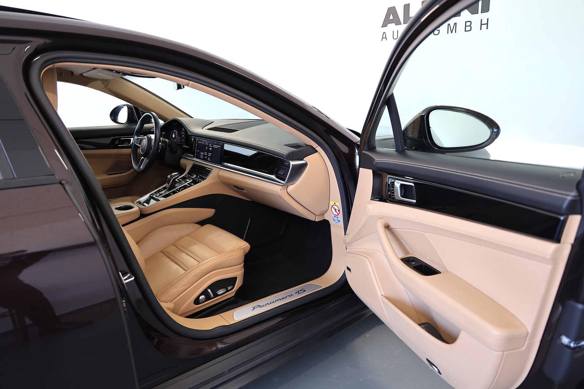 PORSCHE Panamera 4S Sport Turismo PDK-image-12