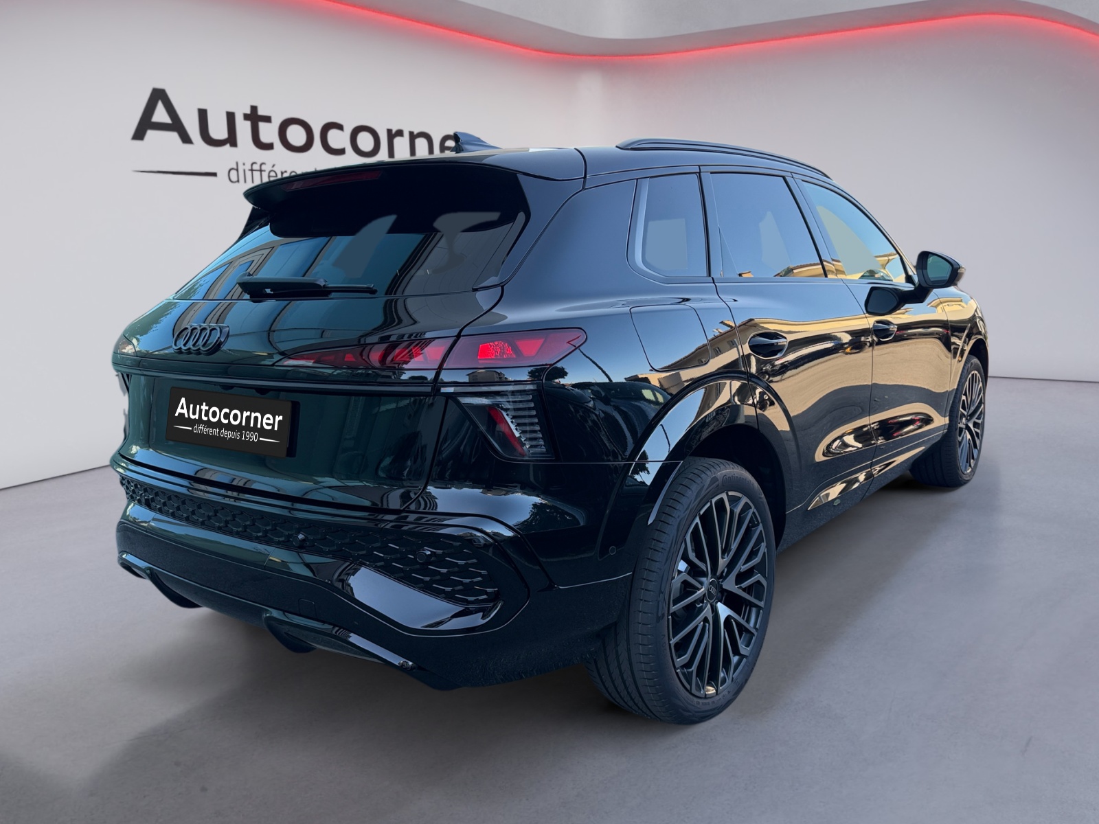 AUDI Q3 SUV e-hybrid 200 kW S tronig-image-4