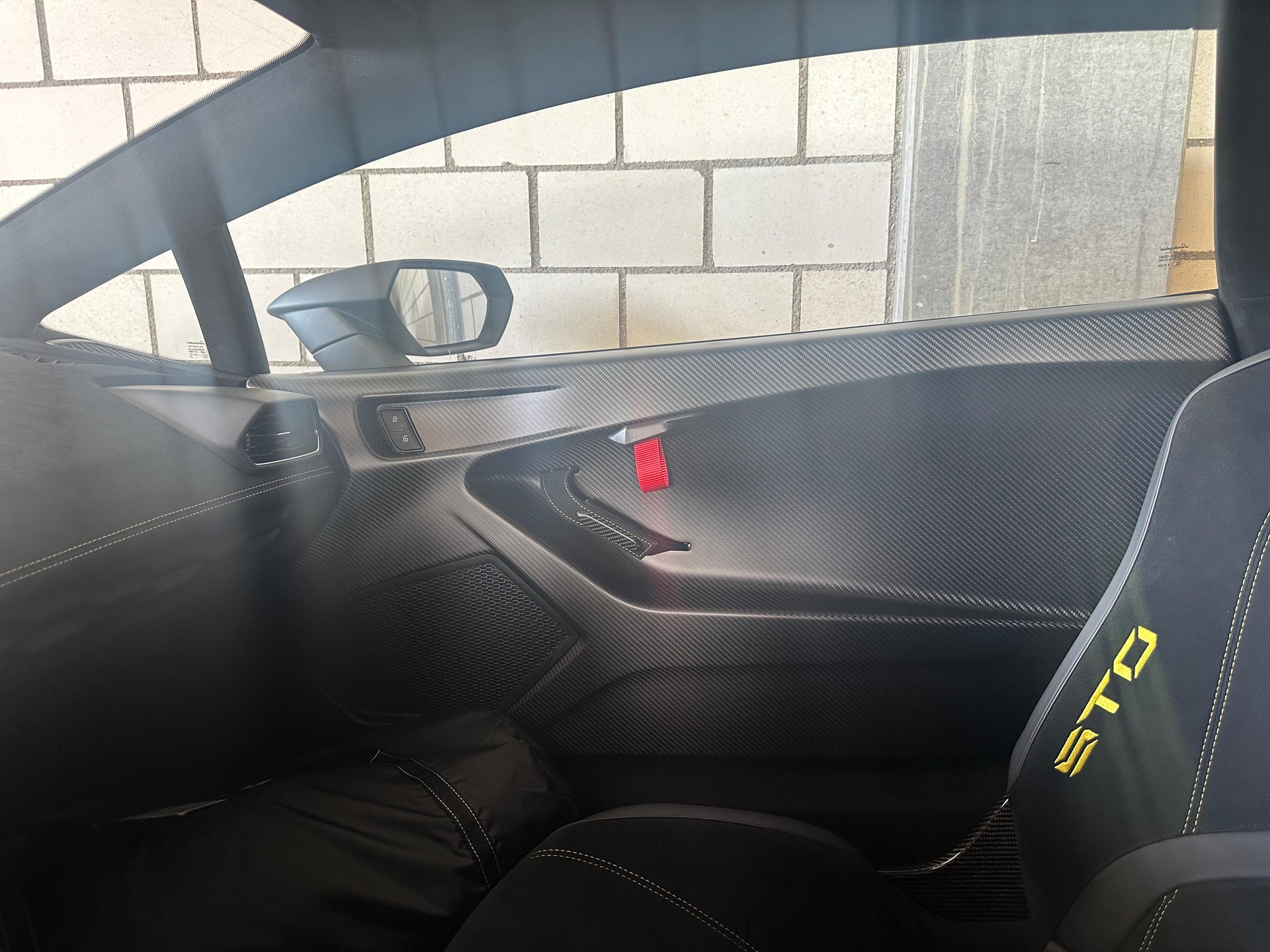 LAMBORGHINI Huracan STO Coupé DCT RWD-image-8