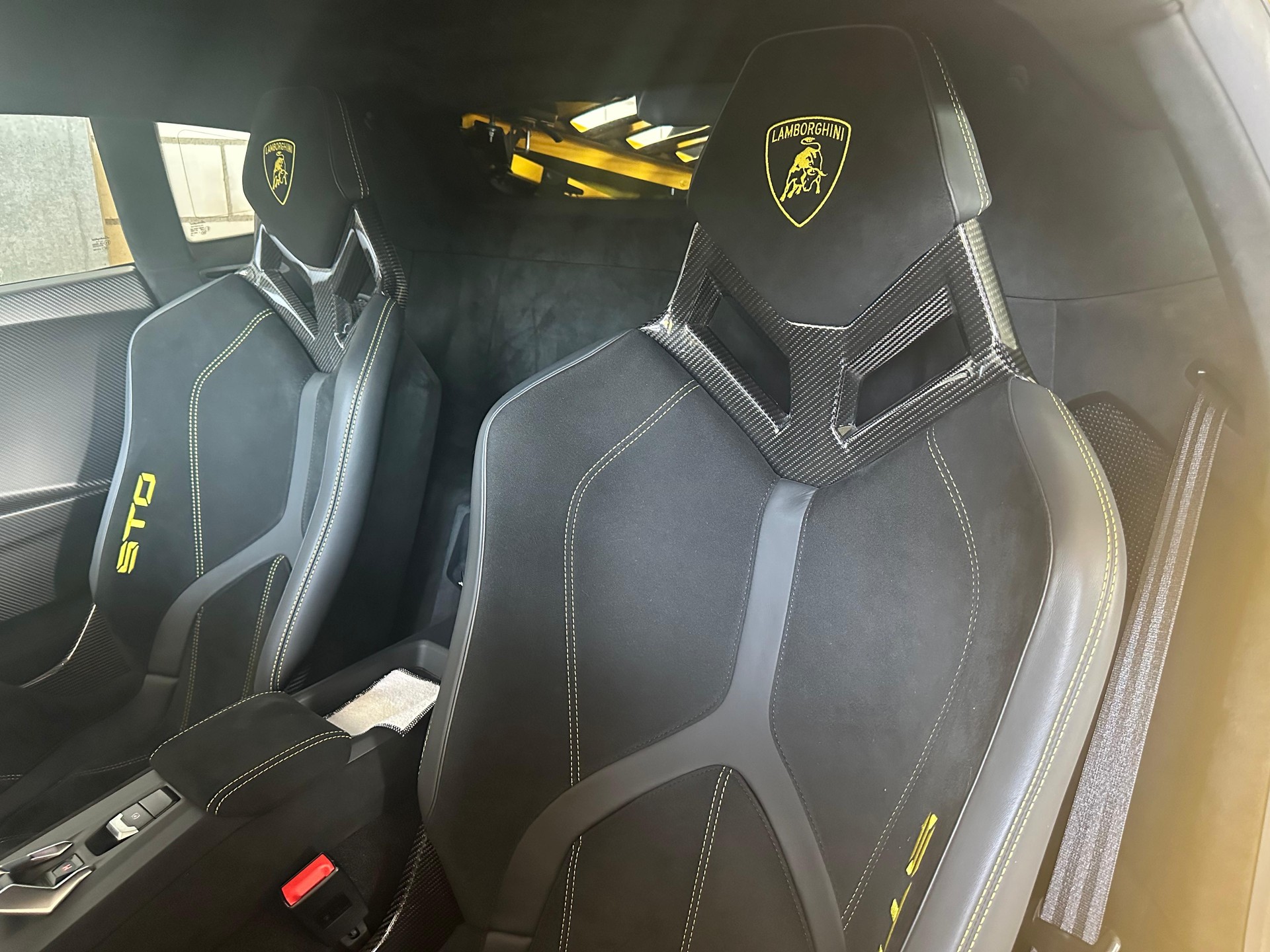 LAMBORGHINI Huracan STO Coupé DCT RWD-image-9