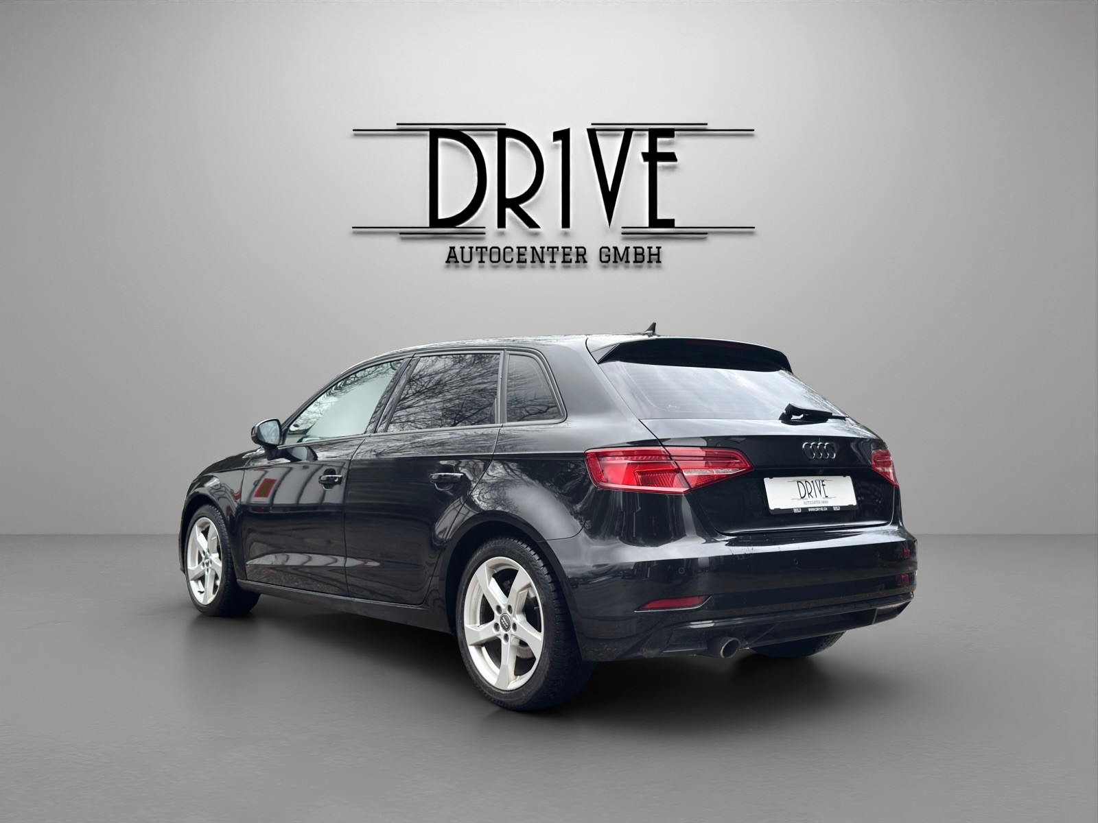 AUDI A3 Sportback 30 TDI Sport S-tronic-image-6
