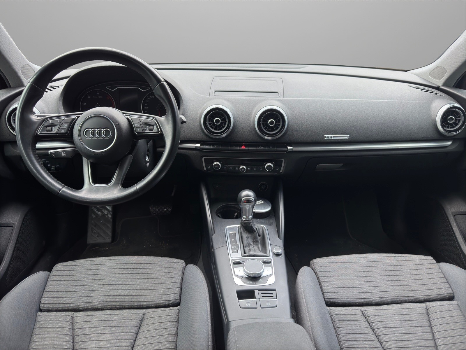 AUDI A3 Sportback 30 TDI Sport S-tronic-image-8