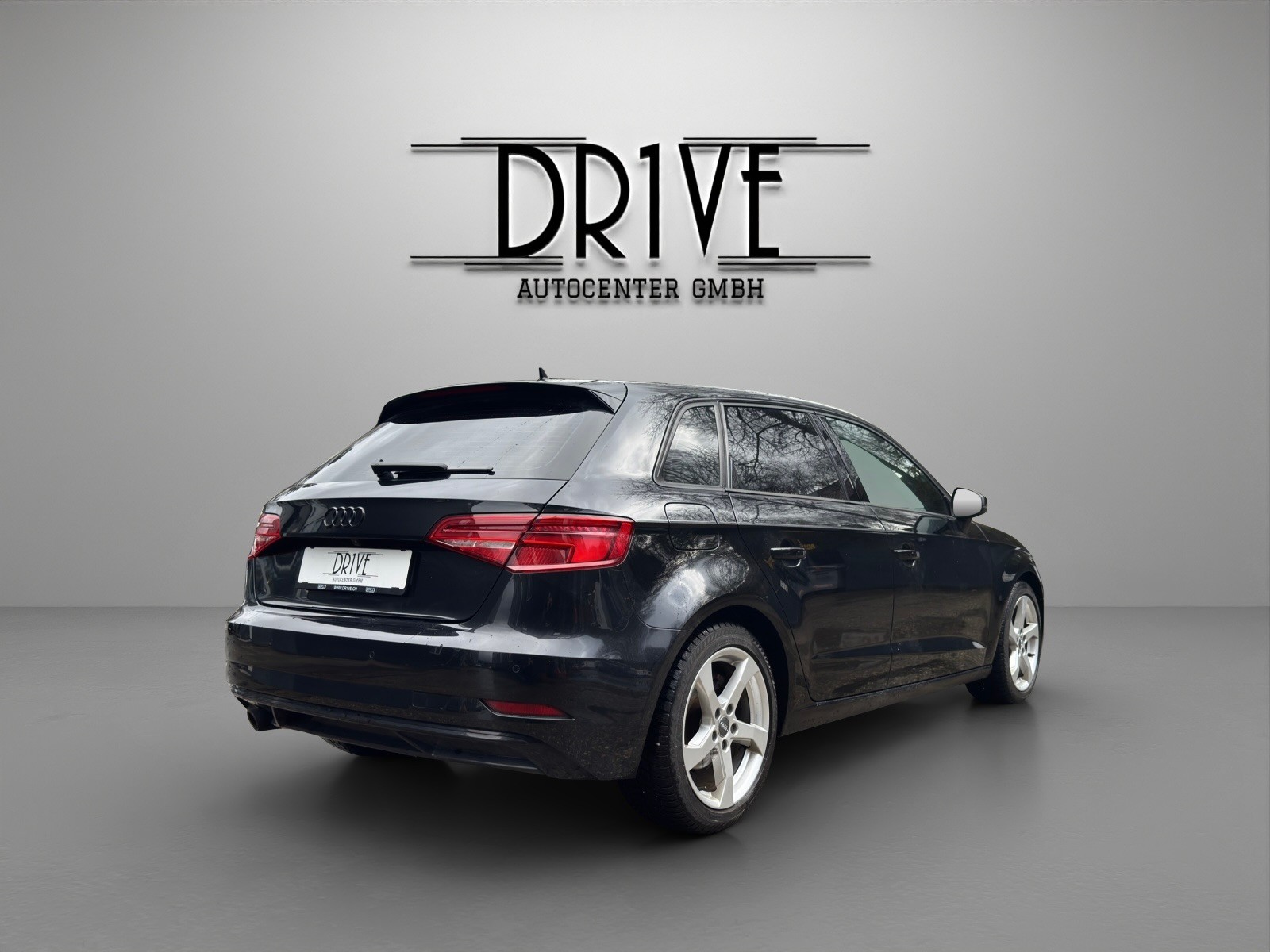 AUDI A3 Sportback 30 TDI Sport S-tronic-image-4