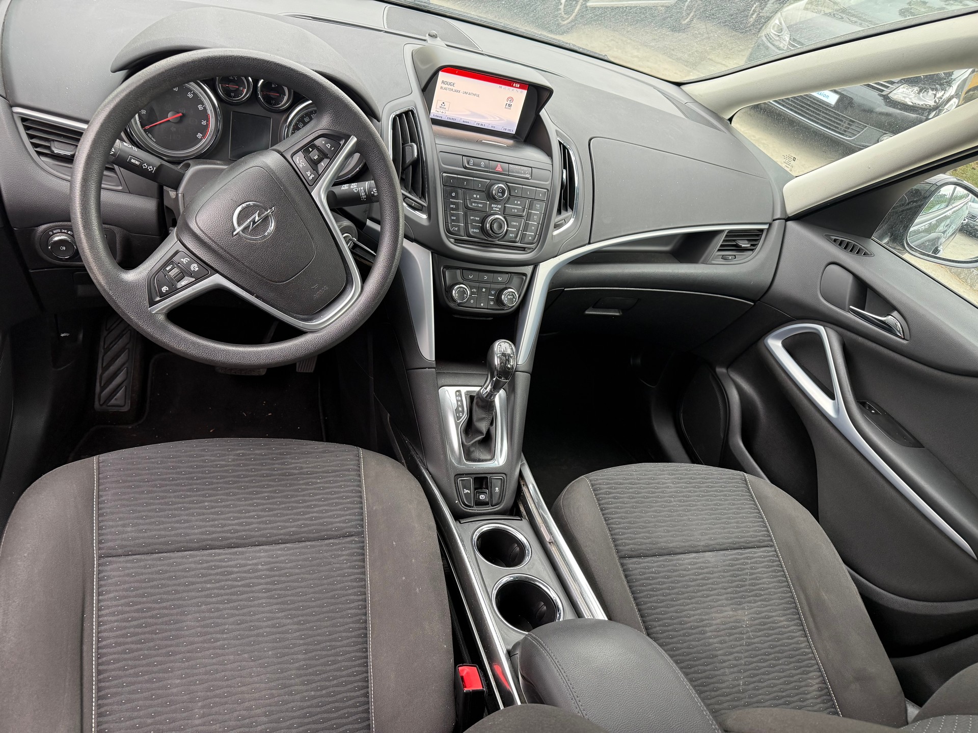OPEL Zafira Tourer 1.4i 16V Turbo Drive Automatic-image-10