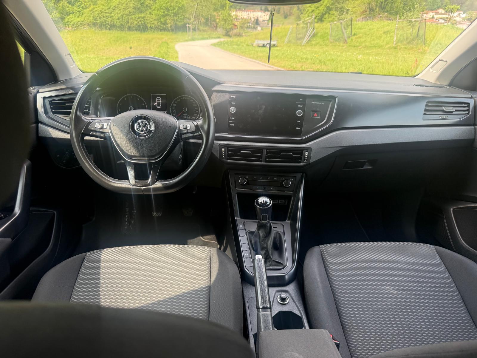 VW Polo 1.0 BMT Trendline-image-9
