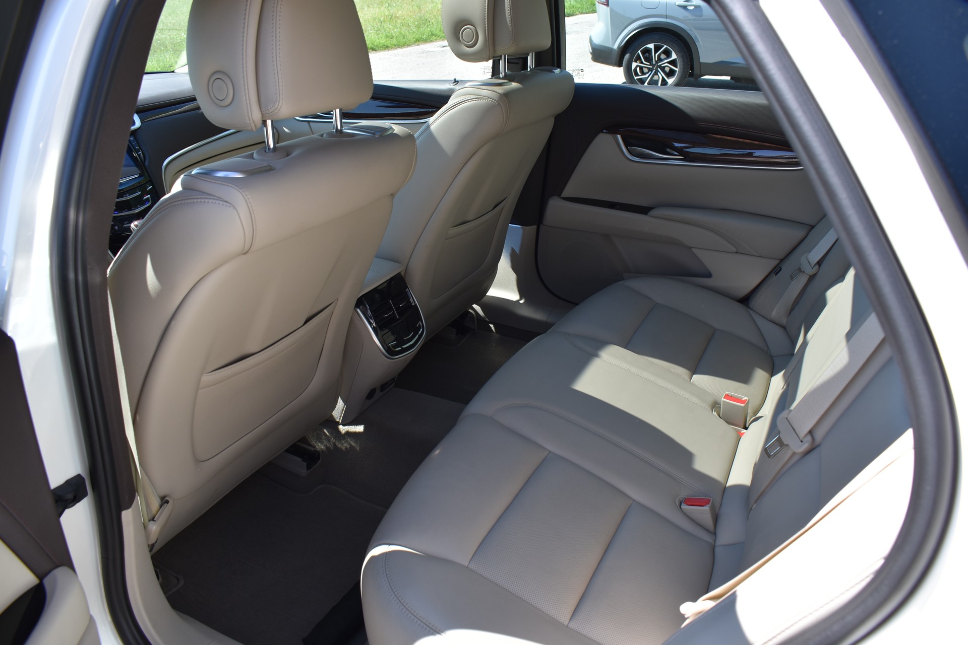 CADILLAC XTS 3.6 Premium AWD-image-11