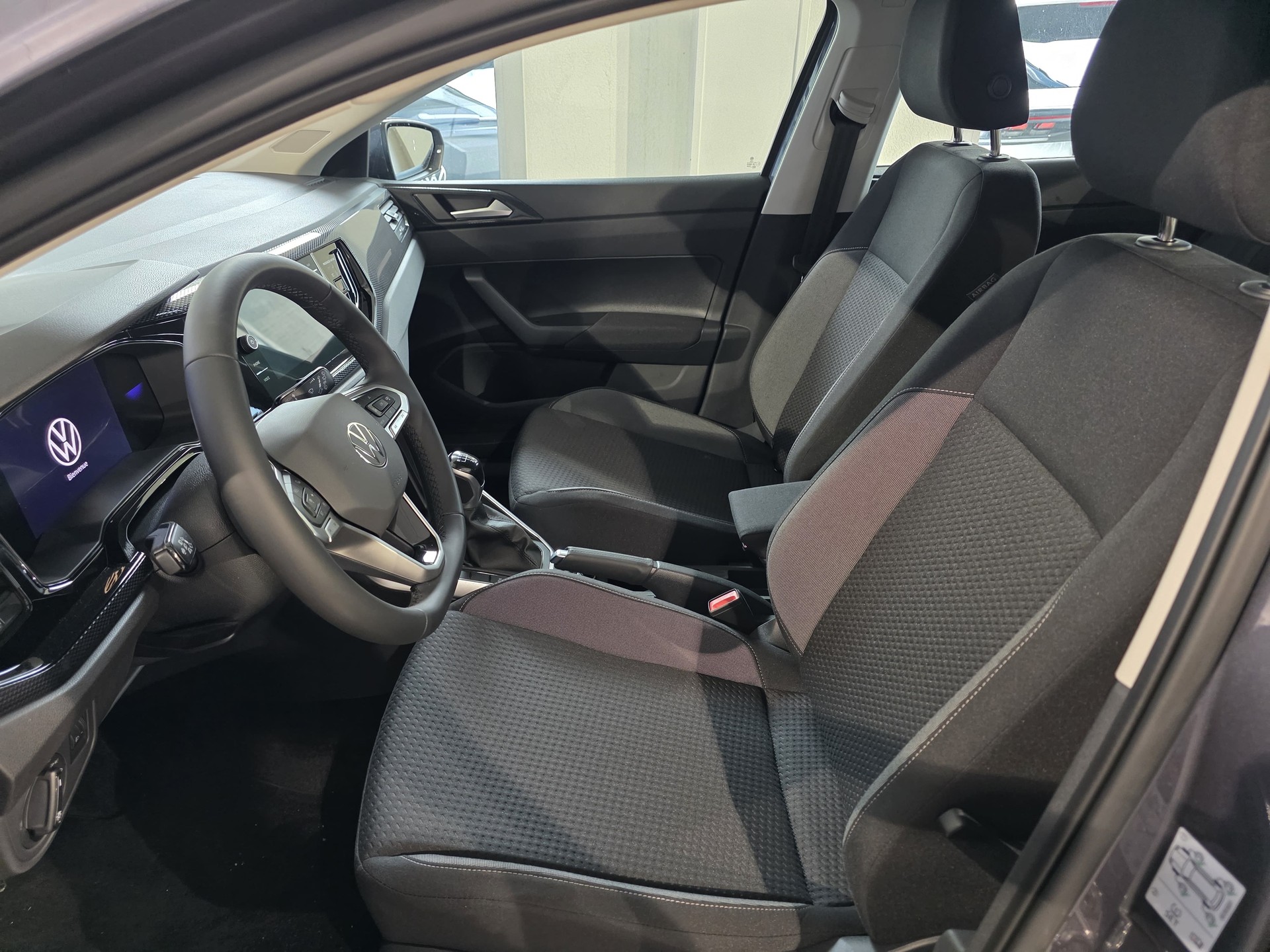 VW Polo 1.0 TSI Life-image-10