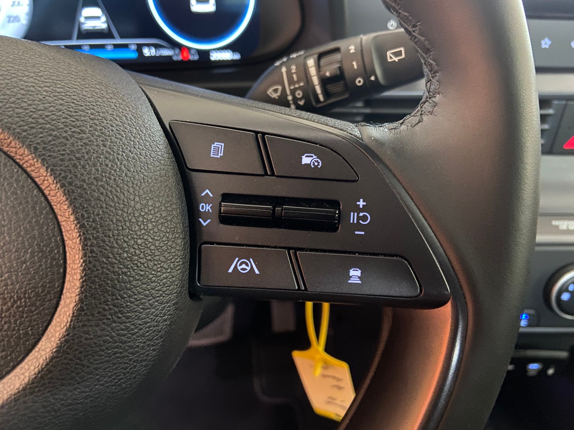 HYUNDAI i20 1.0 T-GDi Amplia DCT-image-9